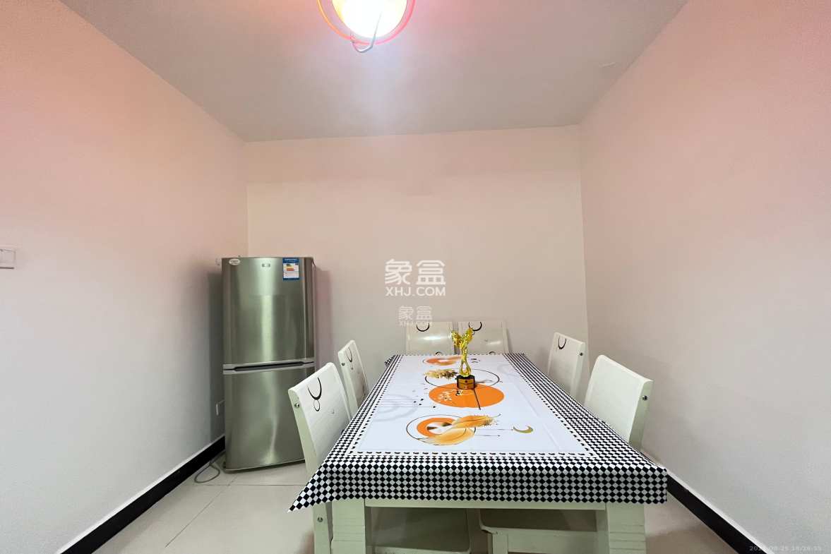 学府华庭 3室2厅2卫 2000.0元/月 学府华庭 3室2厅2卫 2000.0元/月室内图