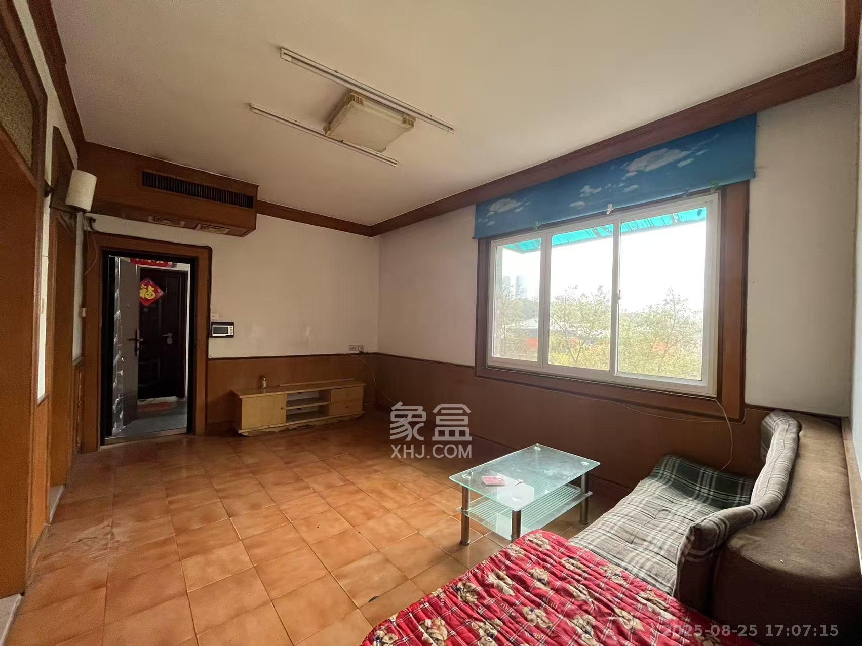 省委接待办宿舍 2室1厅1卫 2500.0元/月 省委接待办宿舍 2室1厅1卫 2500.0元/月室内图