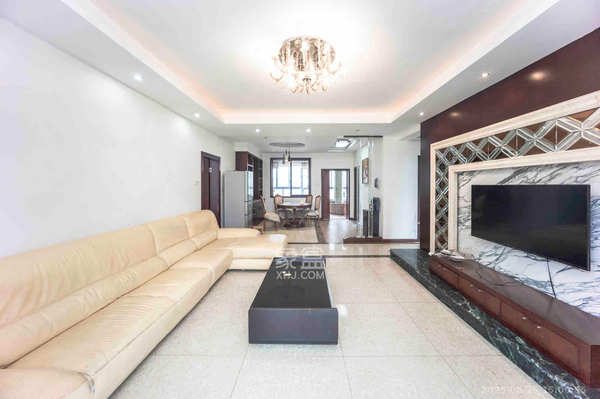 湘江世纪城星江苑 4室2厅2卫 4300.0元/月 湘江世纪城星江苑 4室2厅2卫 4300.0元/月室内图