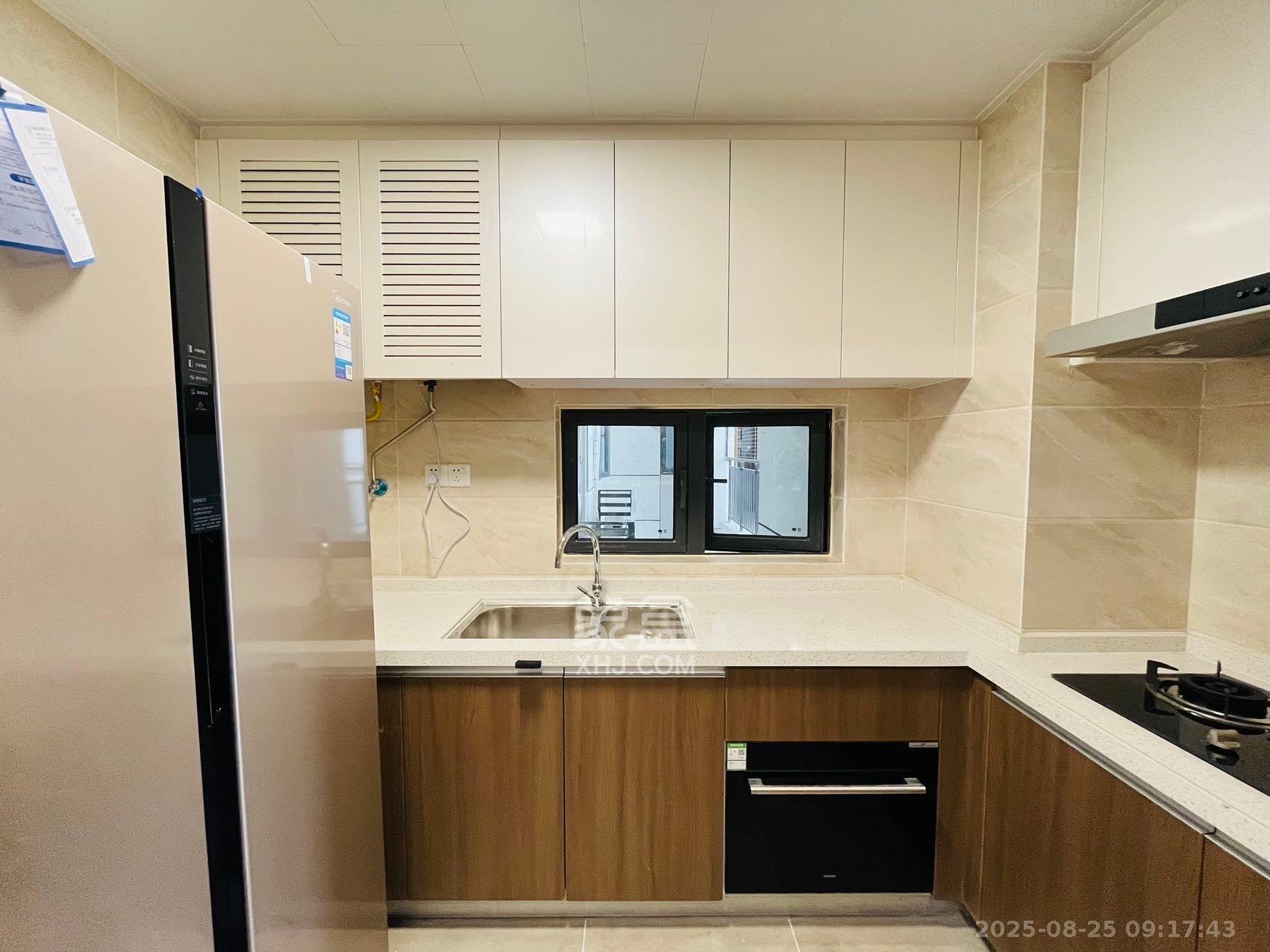 保利中环广场(保利中悦苑)  4室2厅2卫    4500.0元/月 保利中环广场(保利中悦苑)  4室2厅2卫    4500.0元/月室内图