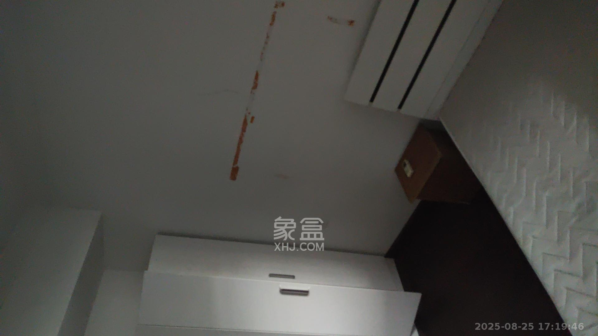 中海梅溪湖壹号 3室1厅1卫 2400.0元/月 中海梅溪湖壹号 3室1厅1卫 2400.0元/月室内图