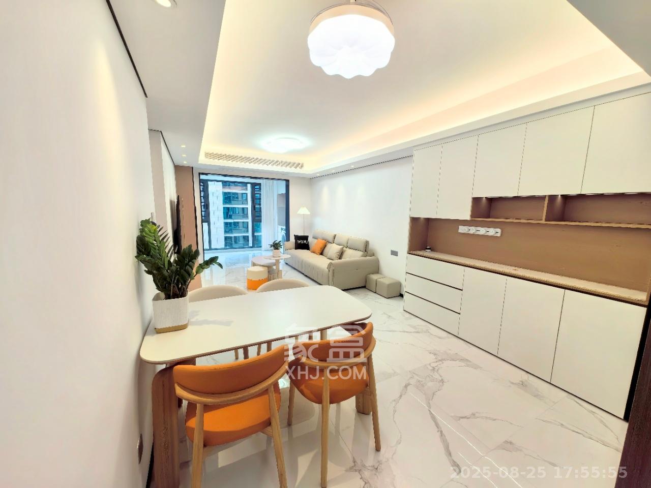 中海麓山境南区 3室2厅2卫 3000.00元/月 中海麓山境南区 3室2厅2卫 3000.00元/月室内图