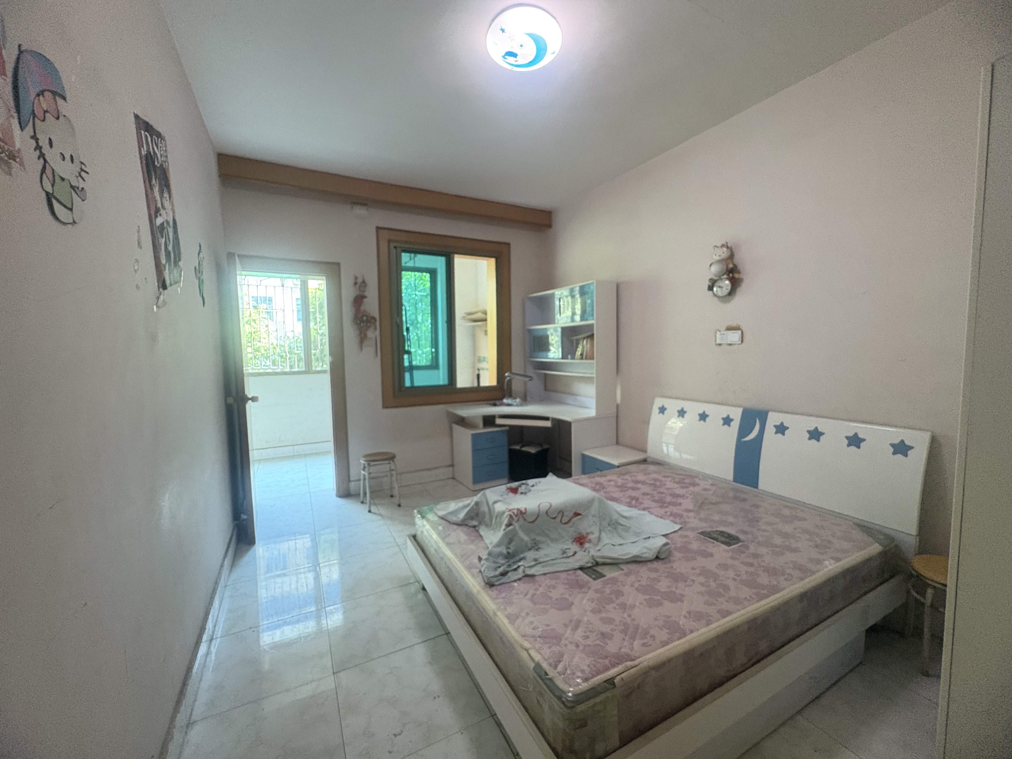 环卫处家属楼 2室2厅1卫 43.8万 环卫处家属楼 2室2厅1卫 43.8万客厅