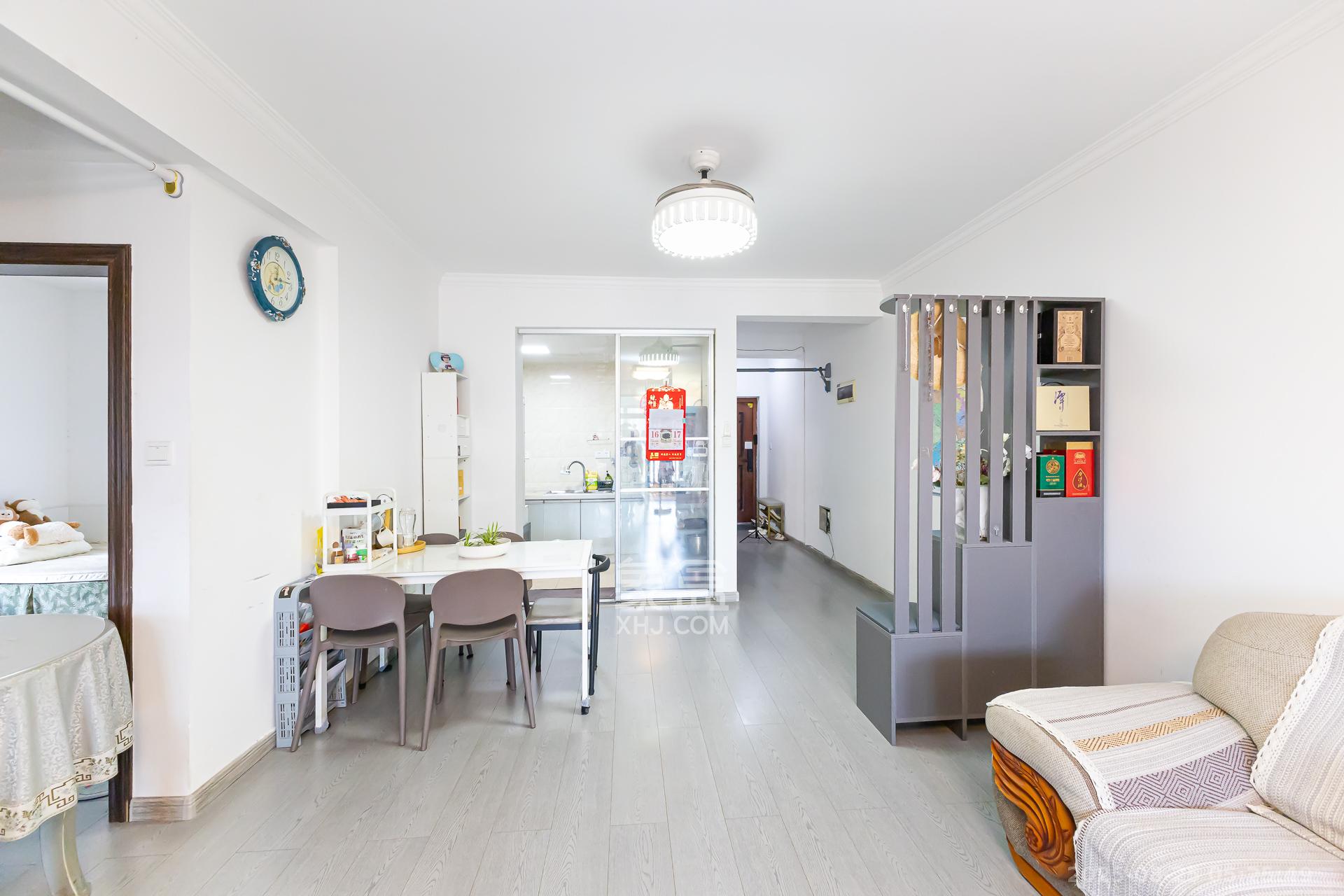 润和之悦(金泽园) 3室2厅1卫 58.0万 润和之悦(金泽园) 3室2厅1卫 58.0万客厅