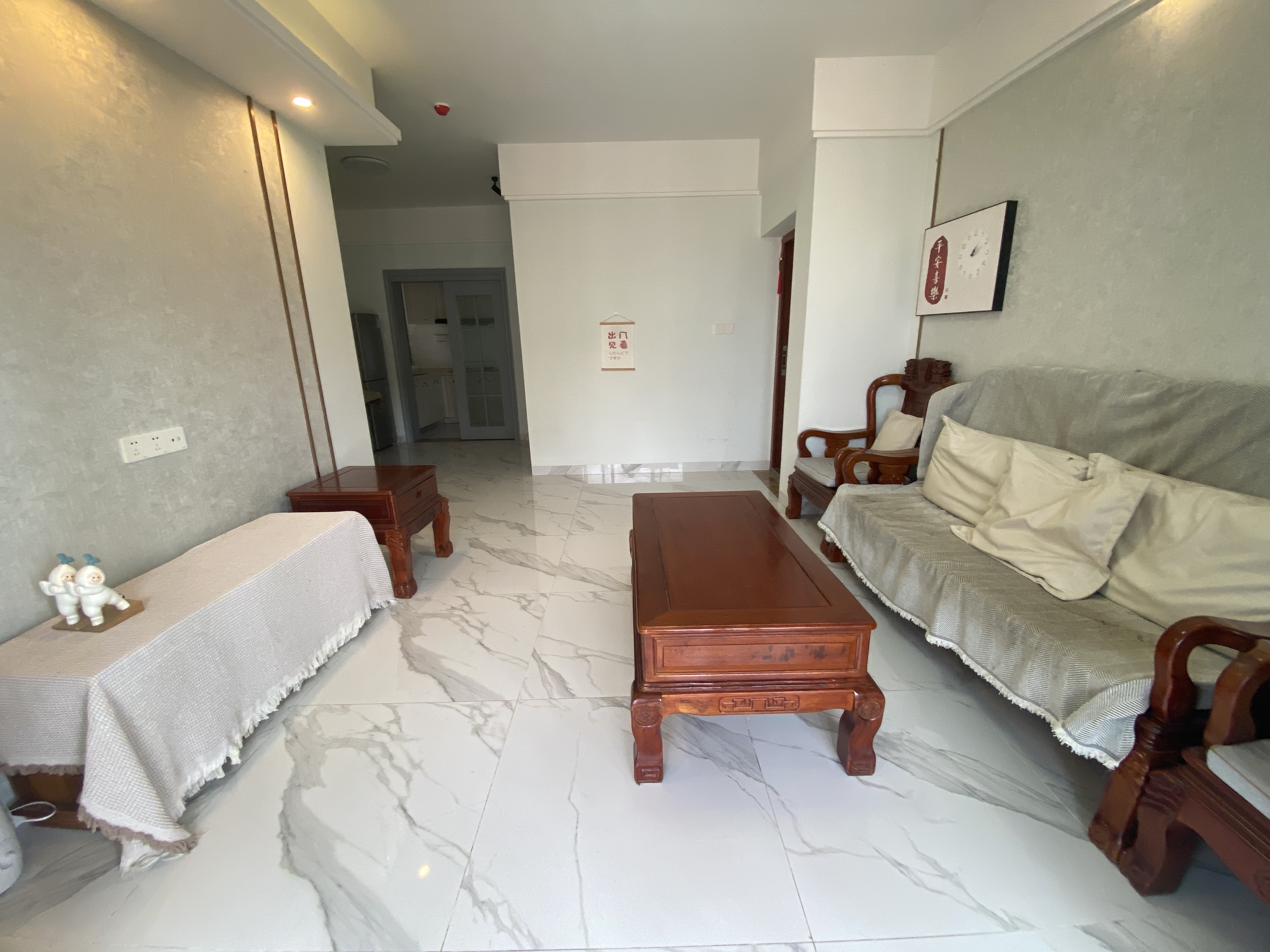 滨江世纪佳城(北区) 3室2厅2卫 2400.0元/月 滨江世纪佳城(北区) 3室2厅2卫 2400.0元/月户型图