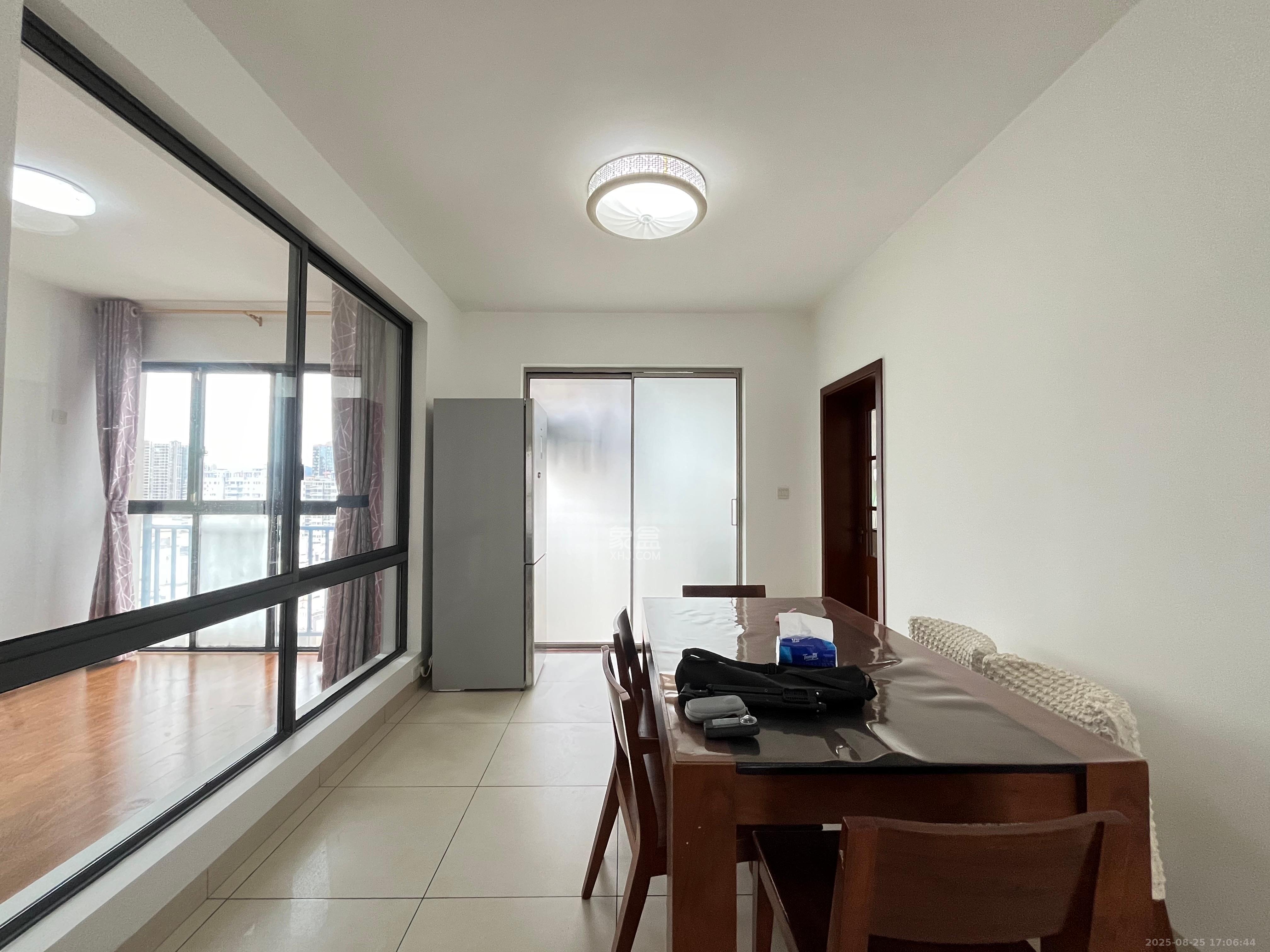 西子湖畔沃府 4室2厅2卫 3800.0元/月 西子湖畔沃府 4室2厅2卫 3800.0元/月室内图