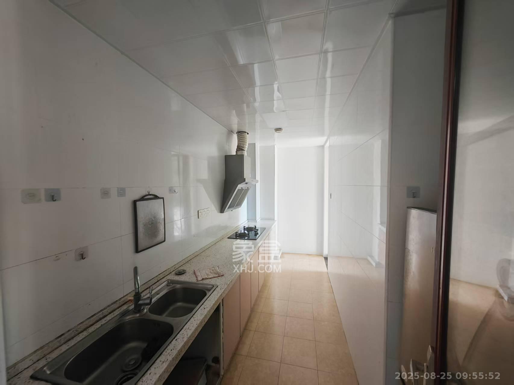 佳兆业云顶梅溪湖(佳兆业梅溪荟)  3室2厅2卫    2400.0元/月 佳兆业云顶梅溪湖(佳兆业梅溪荟)  3室2厅2卫    2400.0元/月室内图