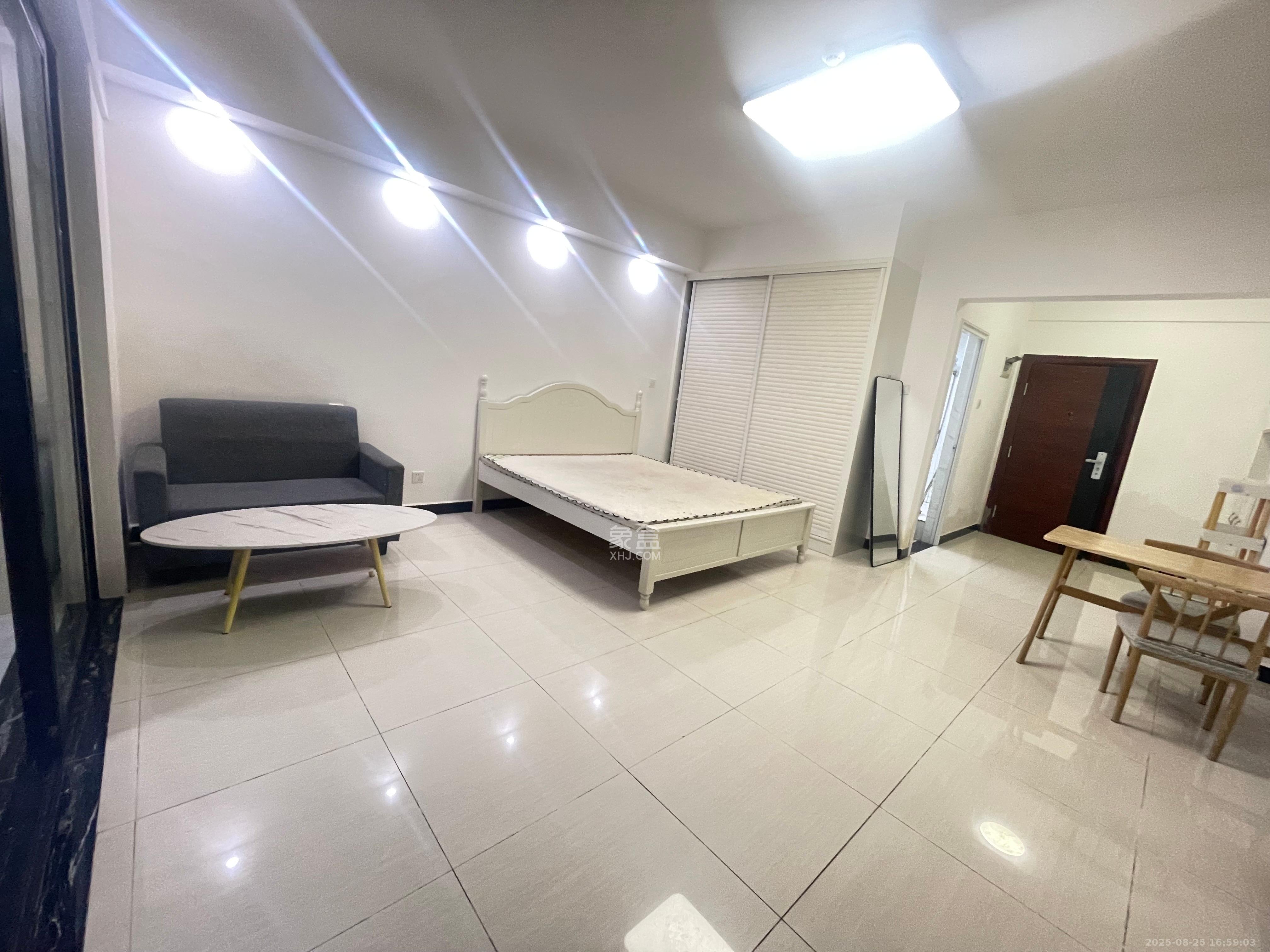 东友星座  1室1厅1卫    1800.0元/月 东友星座  1室1厅1卫    1800.0元/月室内图