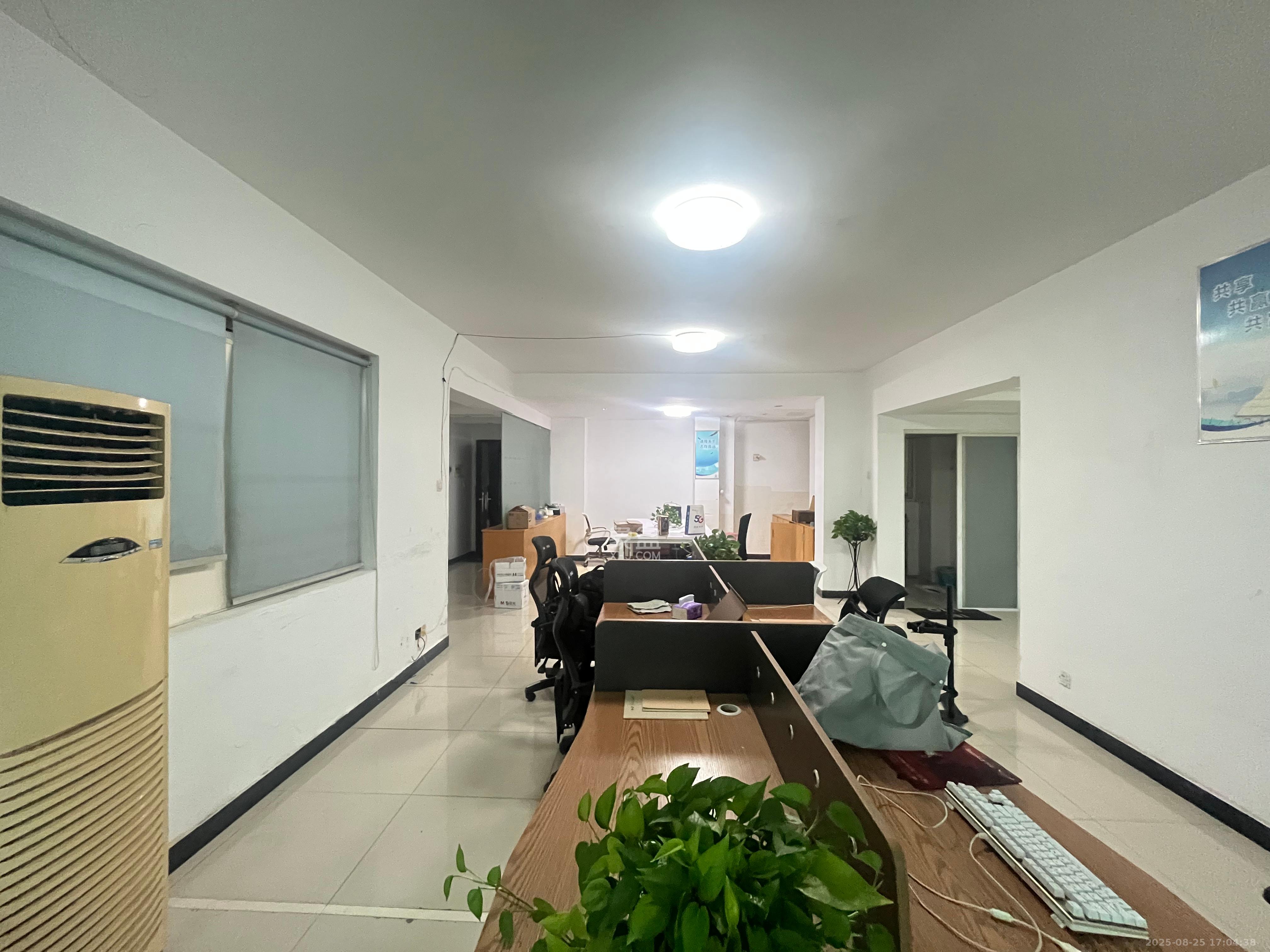 佳天国际新城  3室2厅1卫    3500.0元/月室内图