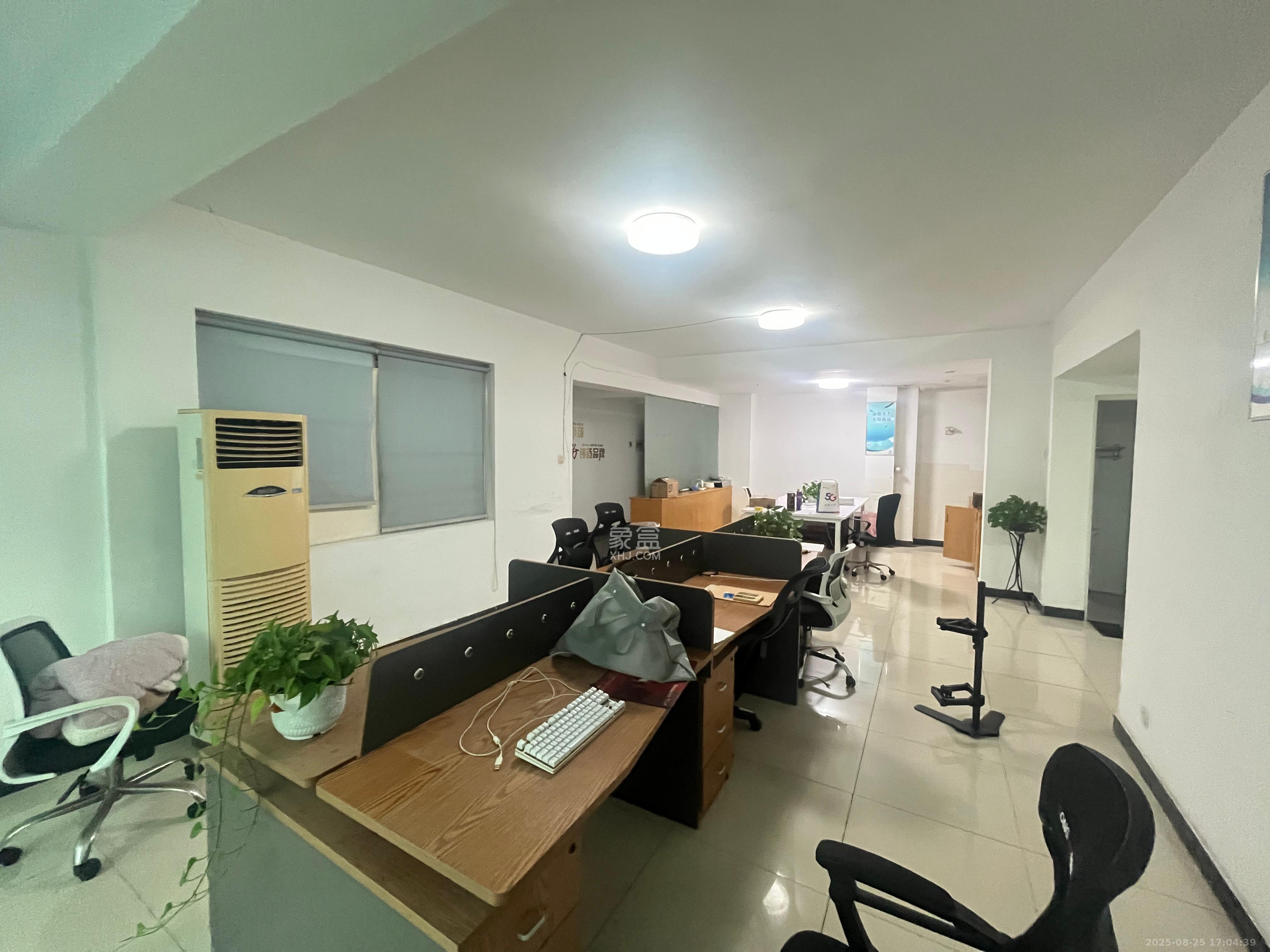 佳天国际新城  3室2厅1卫    3500.0元/月室内图