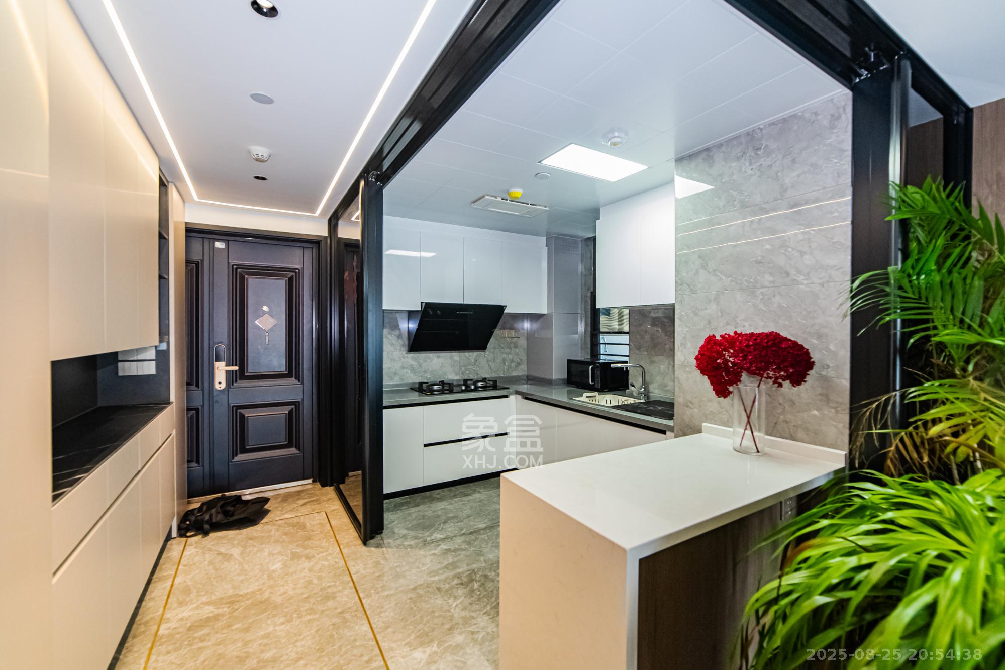 北辰瀚江府  3室2厅2卫    330.0万 北辰瀚江府  3室2厅2卫    330.0万客厅