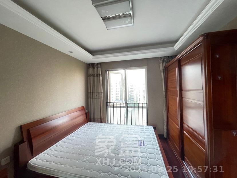 郡原居里  2室2厅1卫    1600.0元/月室内图