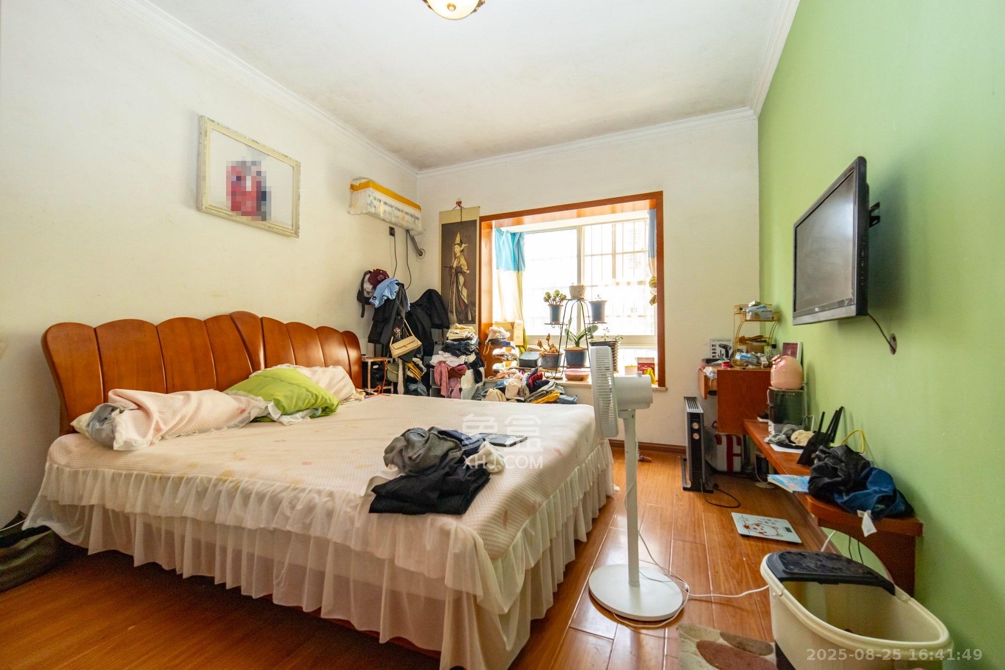 楚天世纪城东苑  4室2厅2卫    2000.0元/月室内图