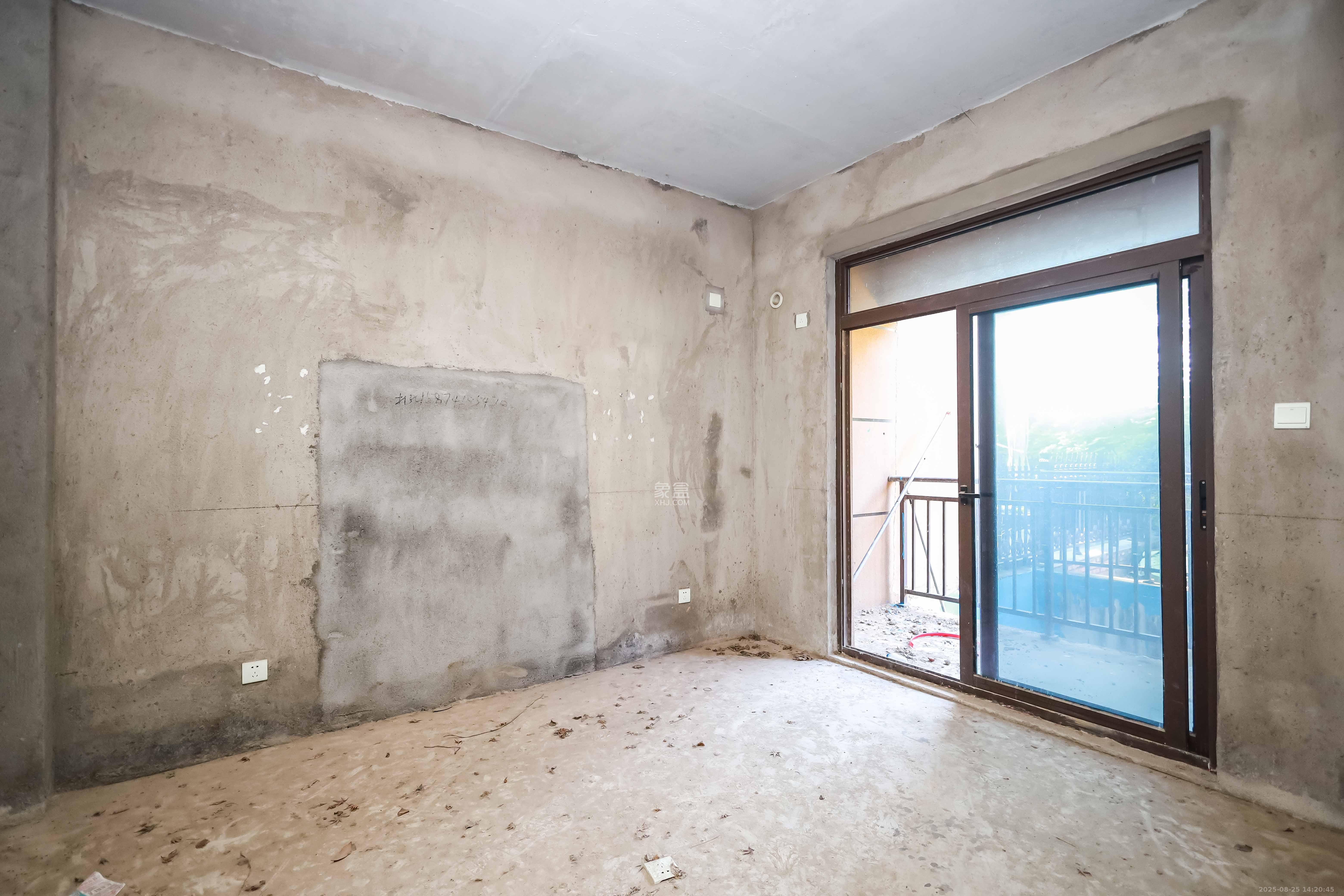 奥克斯缔壹城 3室2厅2卫 270.0万 奥克斯缔壹城 3室2厅2卫 270.0万卧室