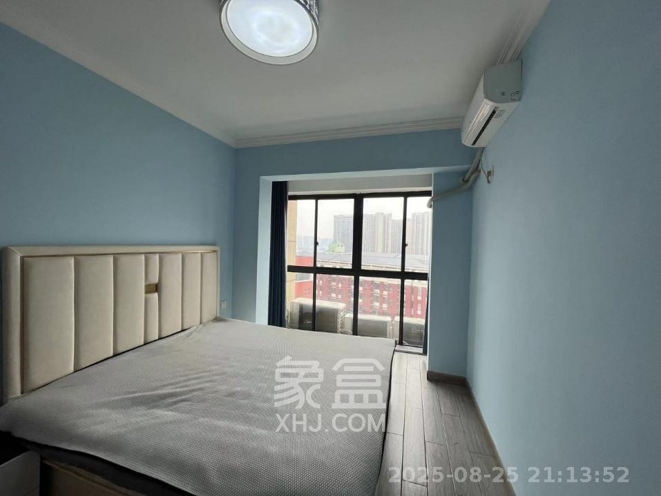 轻盐阳光CEO(轻盐雅苑)(轻奢时代)  3室2厅2卫    2600.0元/月 轻盐阳光CEO(轻盐雅苑)(轻奢时代)  3室2厅2卫    2600.0元/月室内图