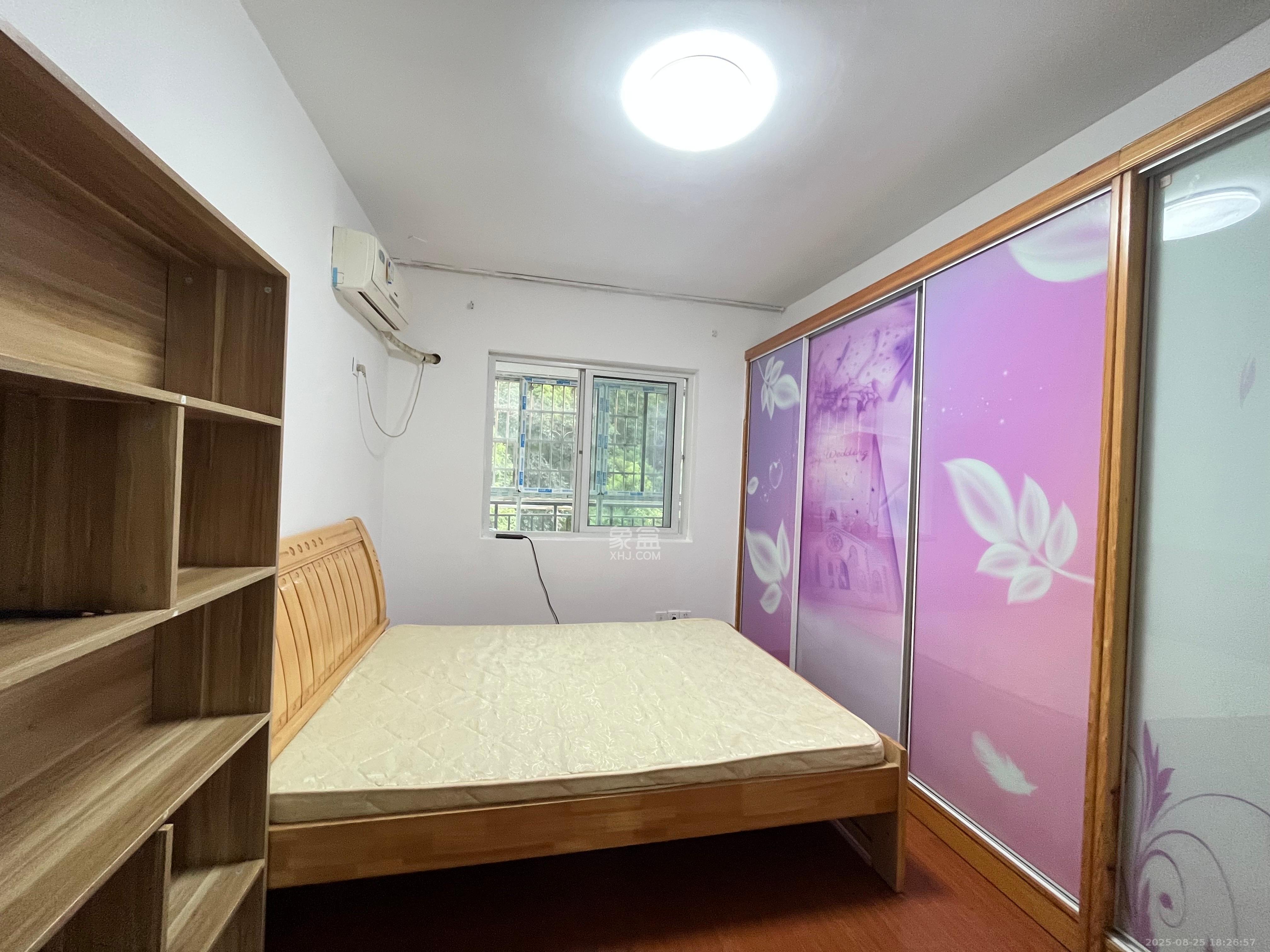 学府华庭 3室2厅2卫 2000.0元/月 学府华庭 3室2厅2卫 2000.0元/月室内图