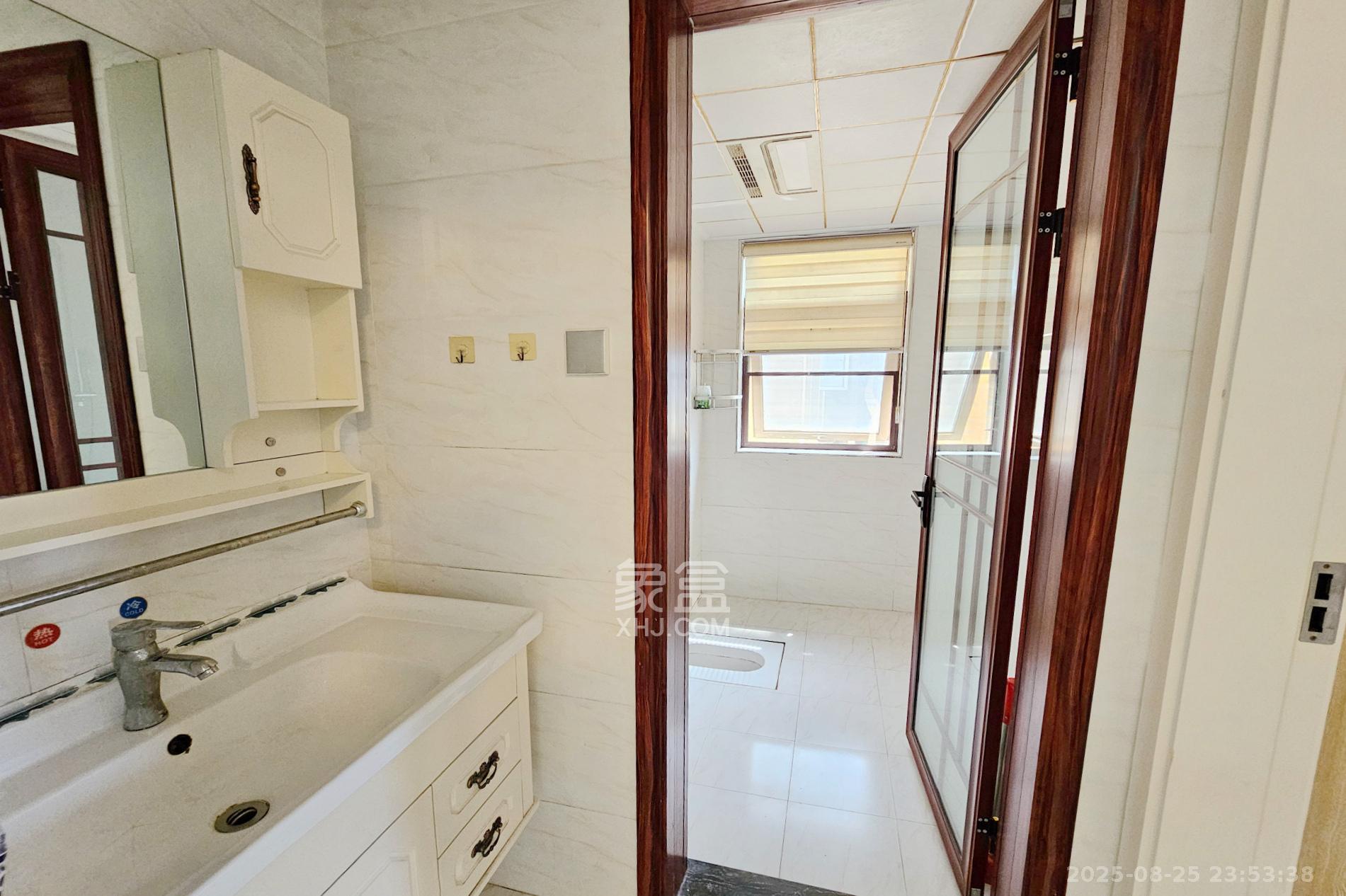 阳光城尚东湾学园区  2室1厅1卫    70.0万 阳光城尚东湾学园区  2室1厅1卫    70.0万其他