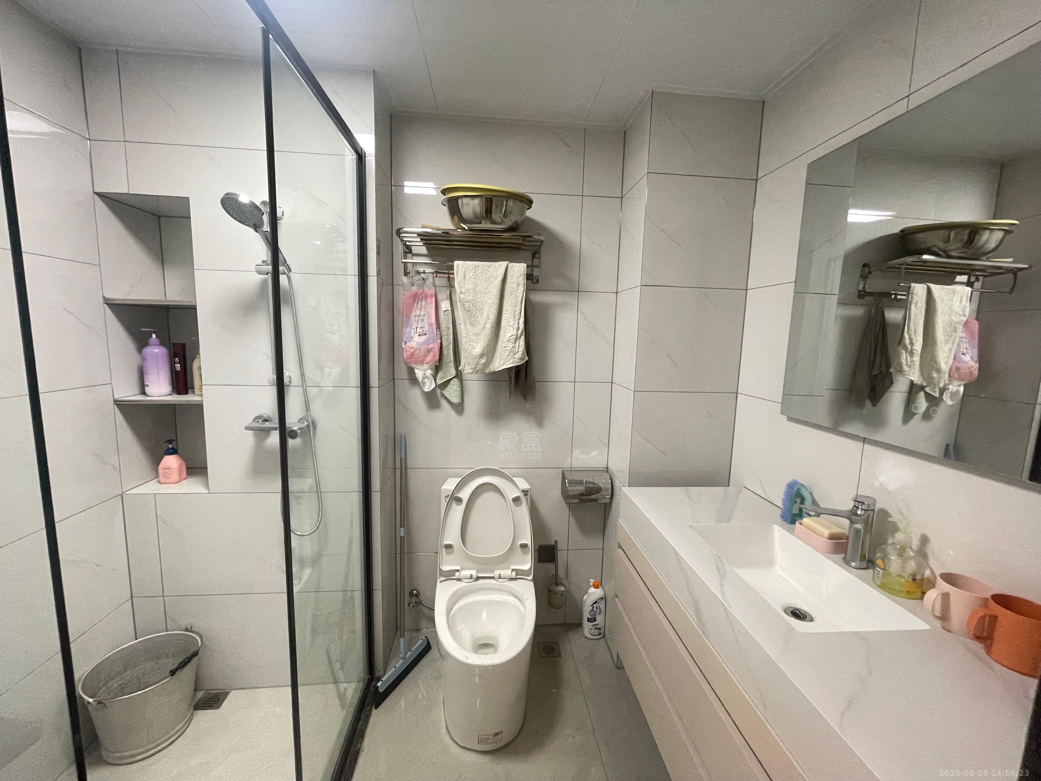 中泰财富湘江 1室1厅1卫 1500.0元/月 中泰财富湘江 1室1厅1卫 1500.0元/月室内图