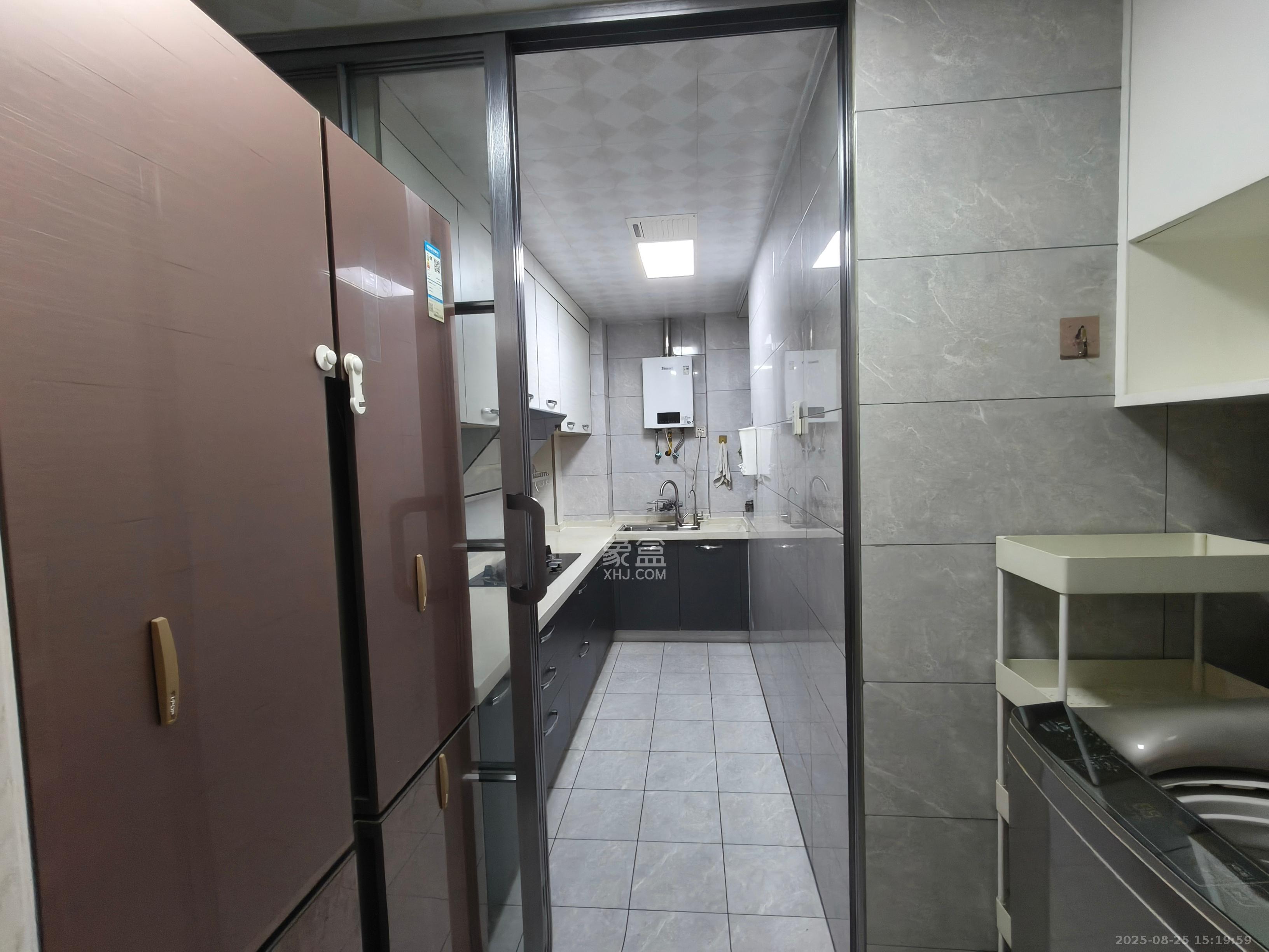 恒基凯旋门三期  3室2厅2卫    3200.0元/月 恒基凯旋门三期  3室2厅2卫    3200.0元/月室内图