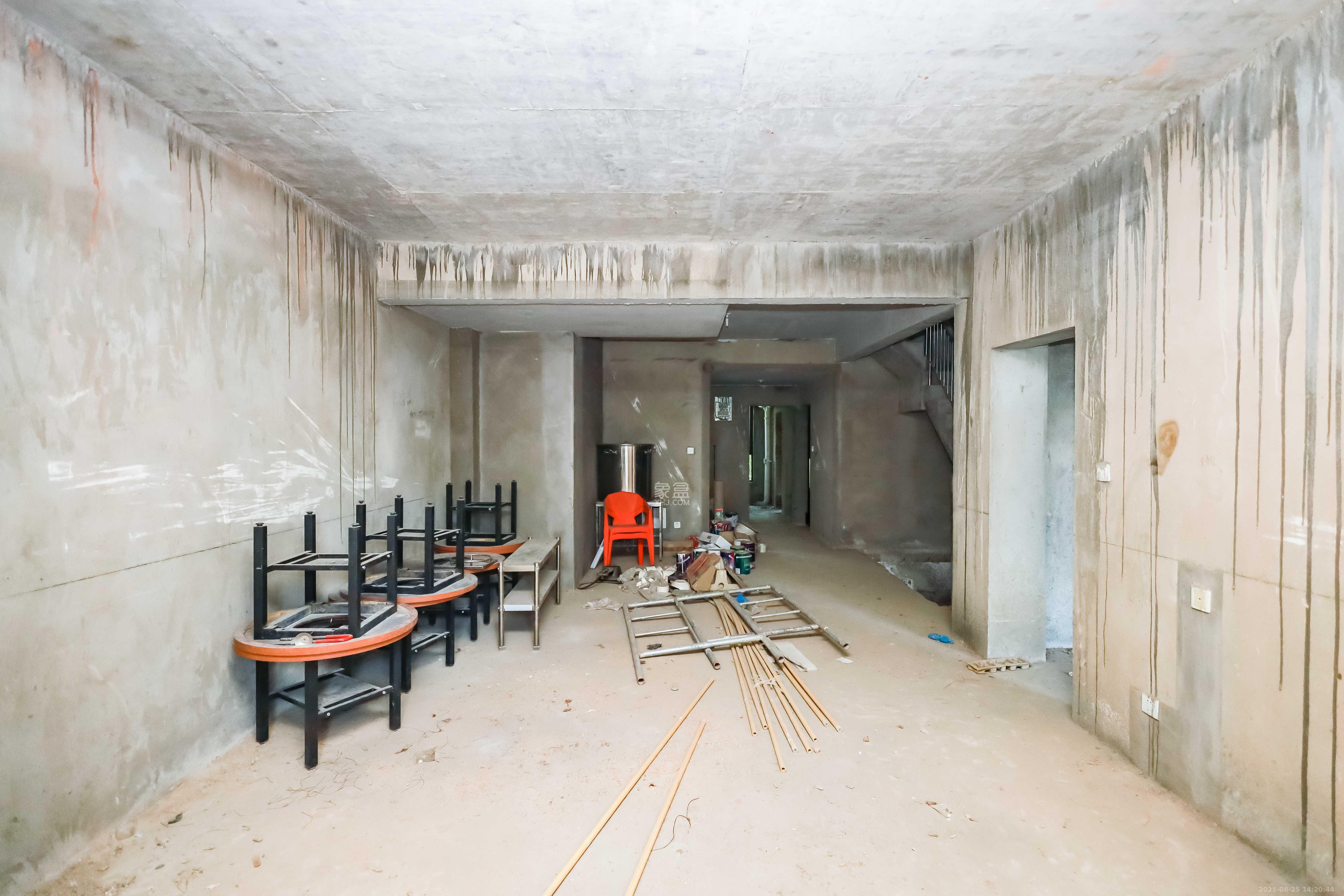 奥克斯缔壹城 3室2厅2卫 270.0万 奥克斯缔壹城 3室2厅2卫 270.0万客厅