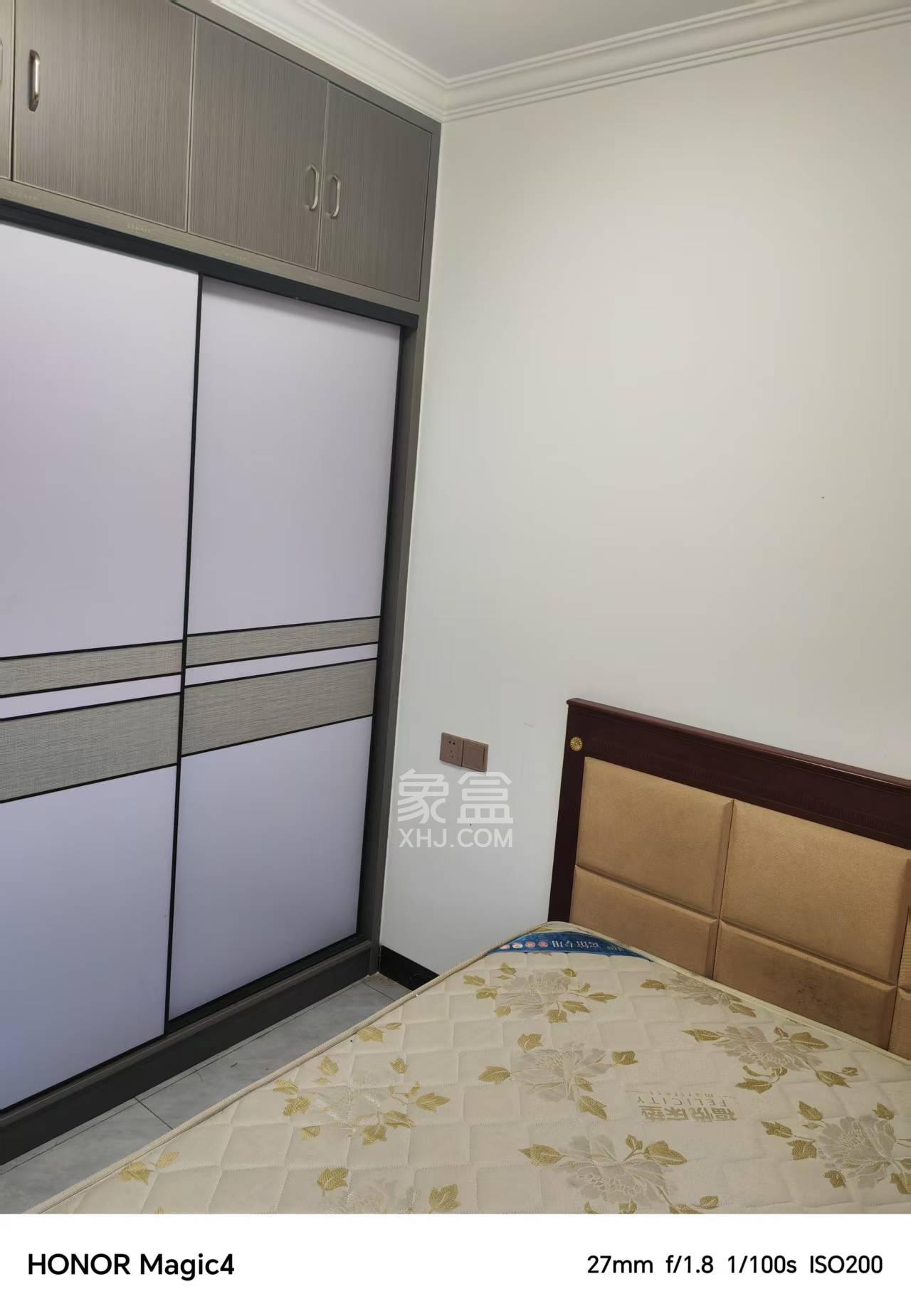 翠隐佳苑 3室2厅2卫 2000.0元/月 翠隐佳苑 3室2厅2卫 2000.0元/月室内图