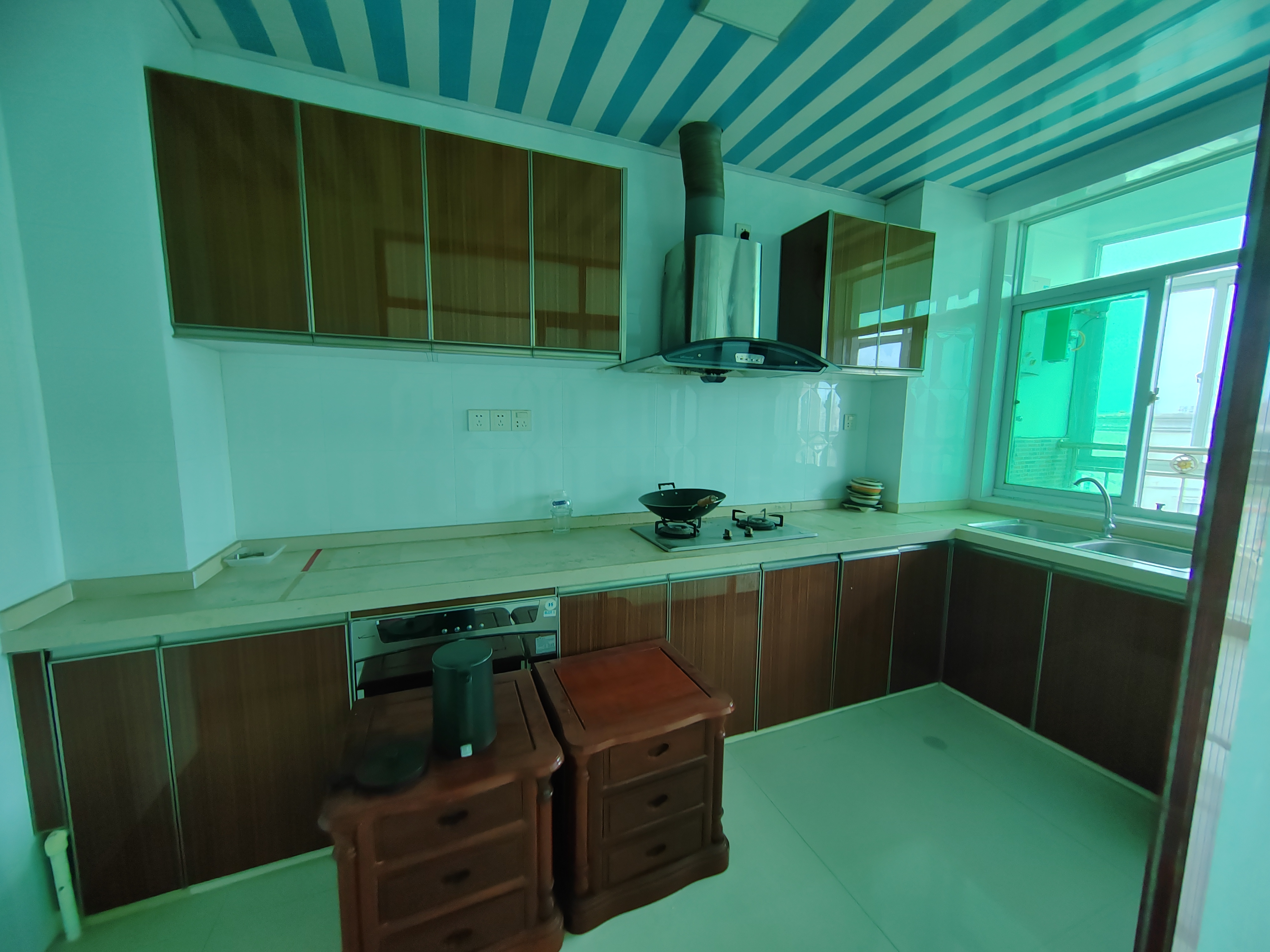 雅庄花园 3室2厅2卫 3500.0元/月 雅庄花园 3室2厅2卫 3500.0元/月室内图