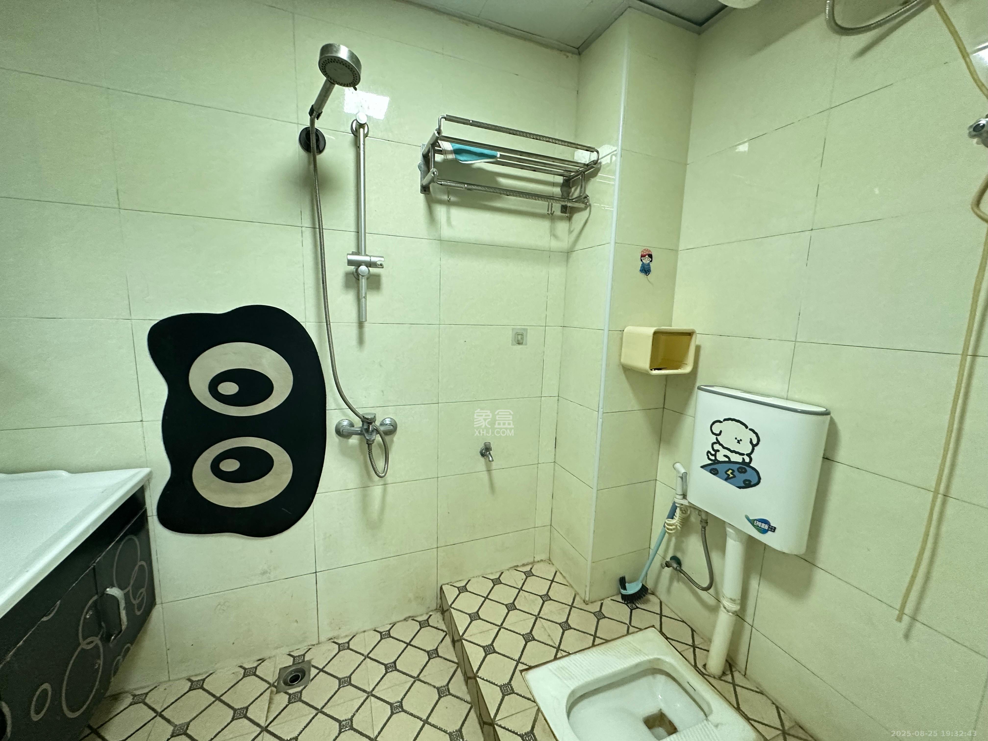 剑桥名门 1室1厅1卫 1300.0元/月 剑桥名门 1室1厅1卫 1300.0元/月室内图