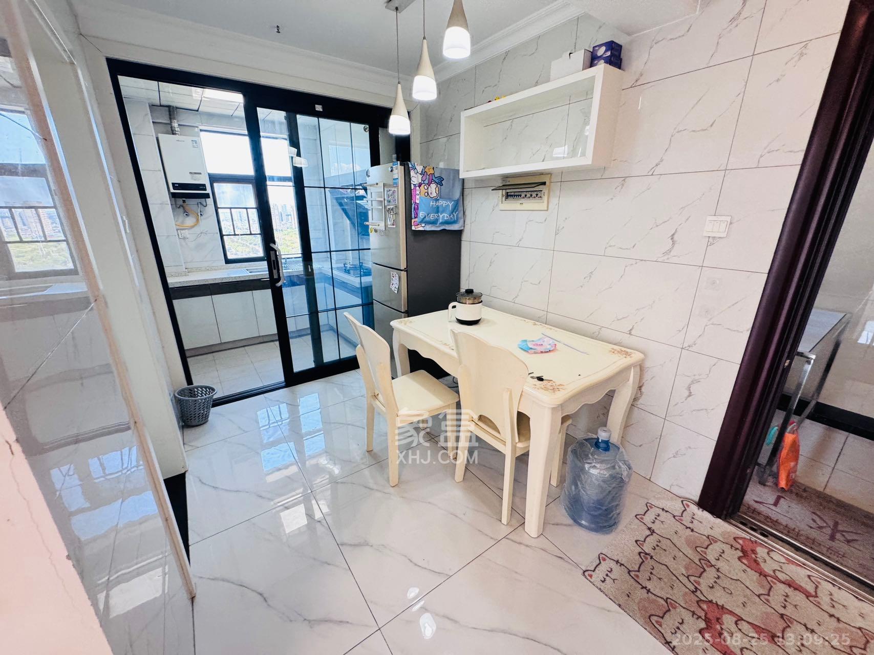 创世纪广场 2室2厅1卫 1900.0元/月 创世纪广场 2室2厅1卫 1900.0元/月室内图