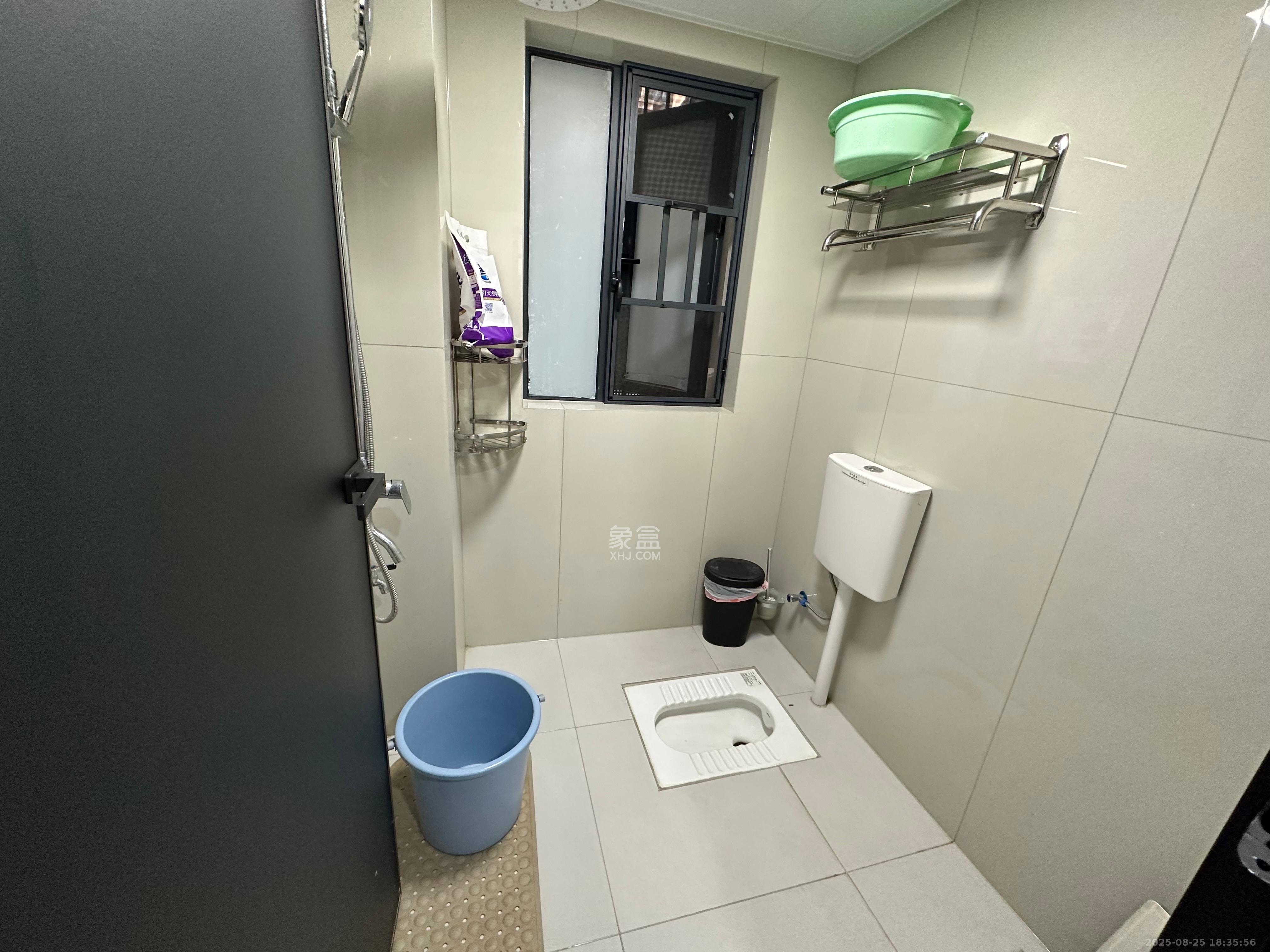 惟智园安置小区 4室2厅2卫 2600.0元/月 惟智园安置小区 4室2厅2卫 2600.0元/月室内图