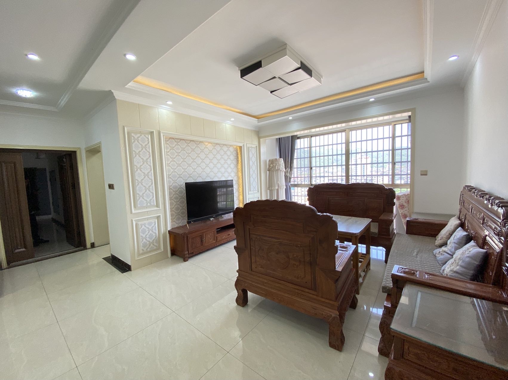 维港御景湾 3室2厅2卫 2200.0元/月 维港御景湾 3室2厅2卫 2200.0元/月室内图