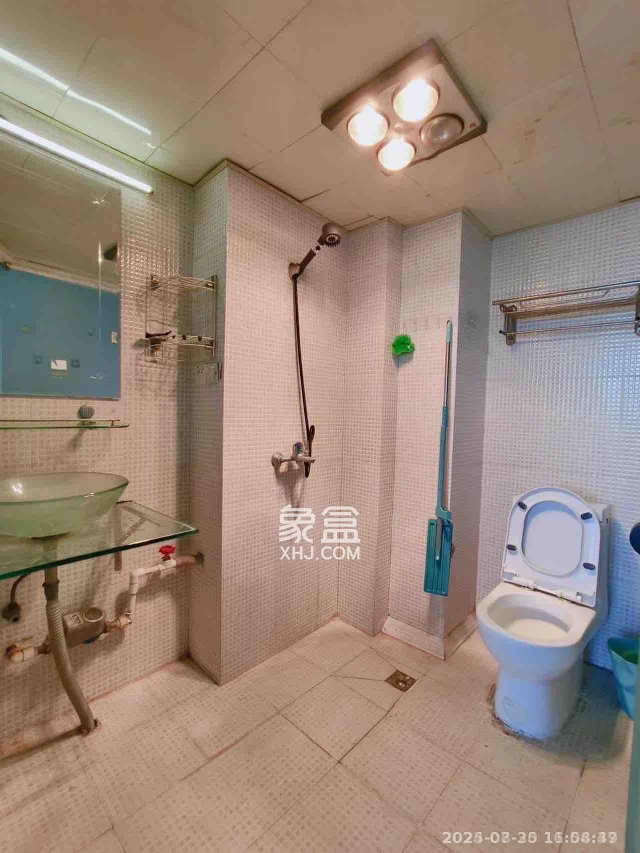 上东印象  1室1厅1卫    1500.0元/月室内图