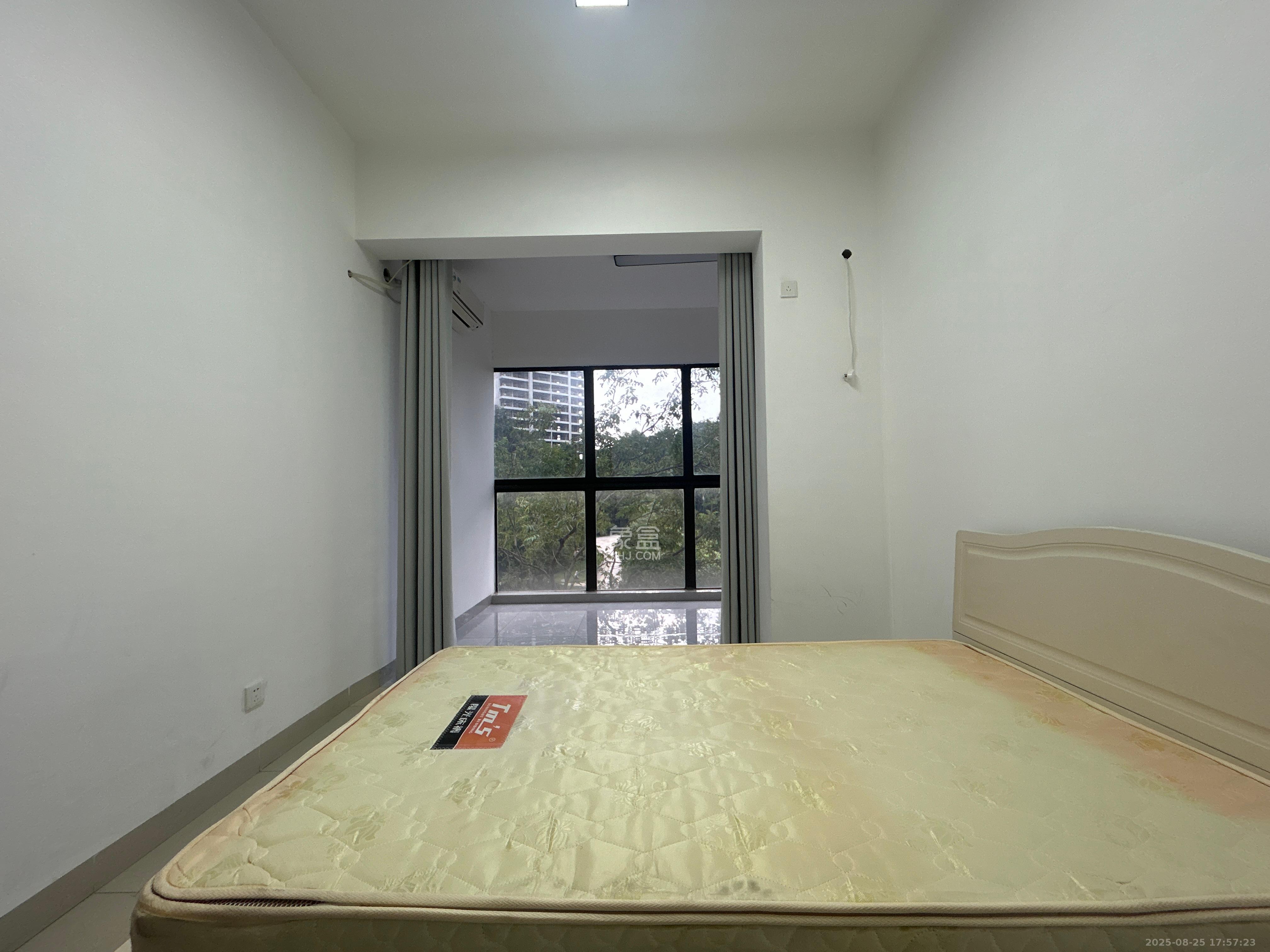 万象府台  1室2厅2卫   4500.00元/月室内图