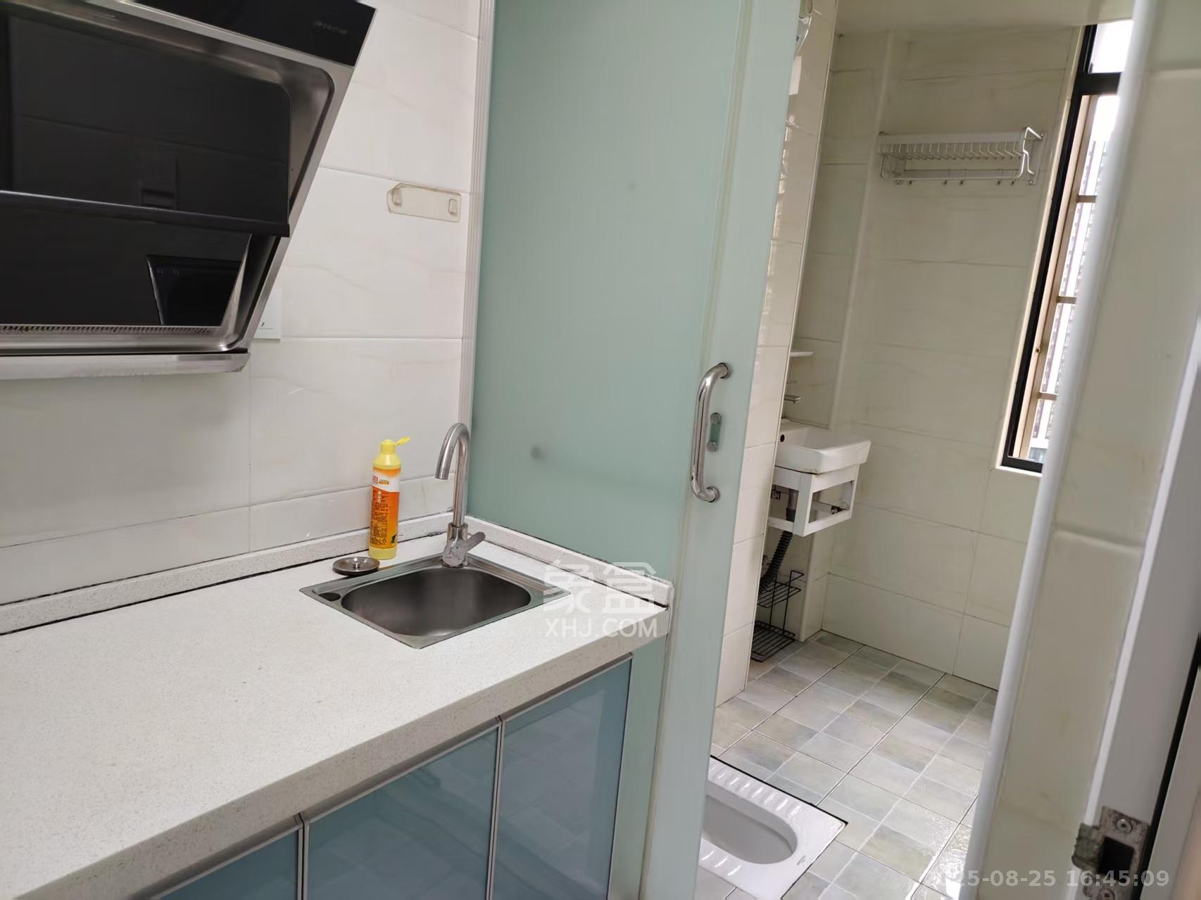 嘉顺苑  1室1厅1卫    1100.0元/月 嘉顺苑  1室1厅1卫    1100.0元/月室内图