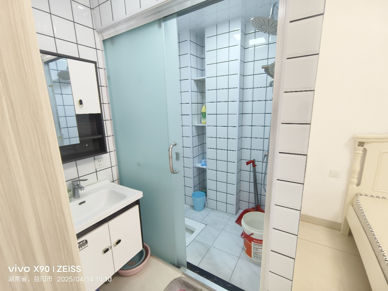 保利香槟国际  1室1厅1卫    1200.0元/月 保利香槟国际  1室1厅1卫    1200.0元/月室内图