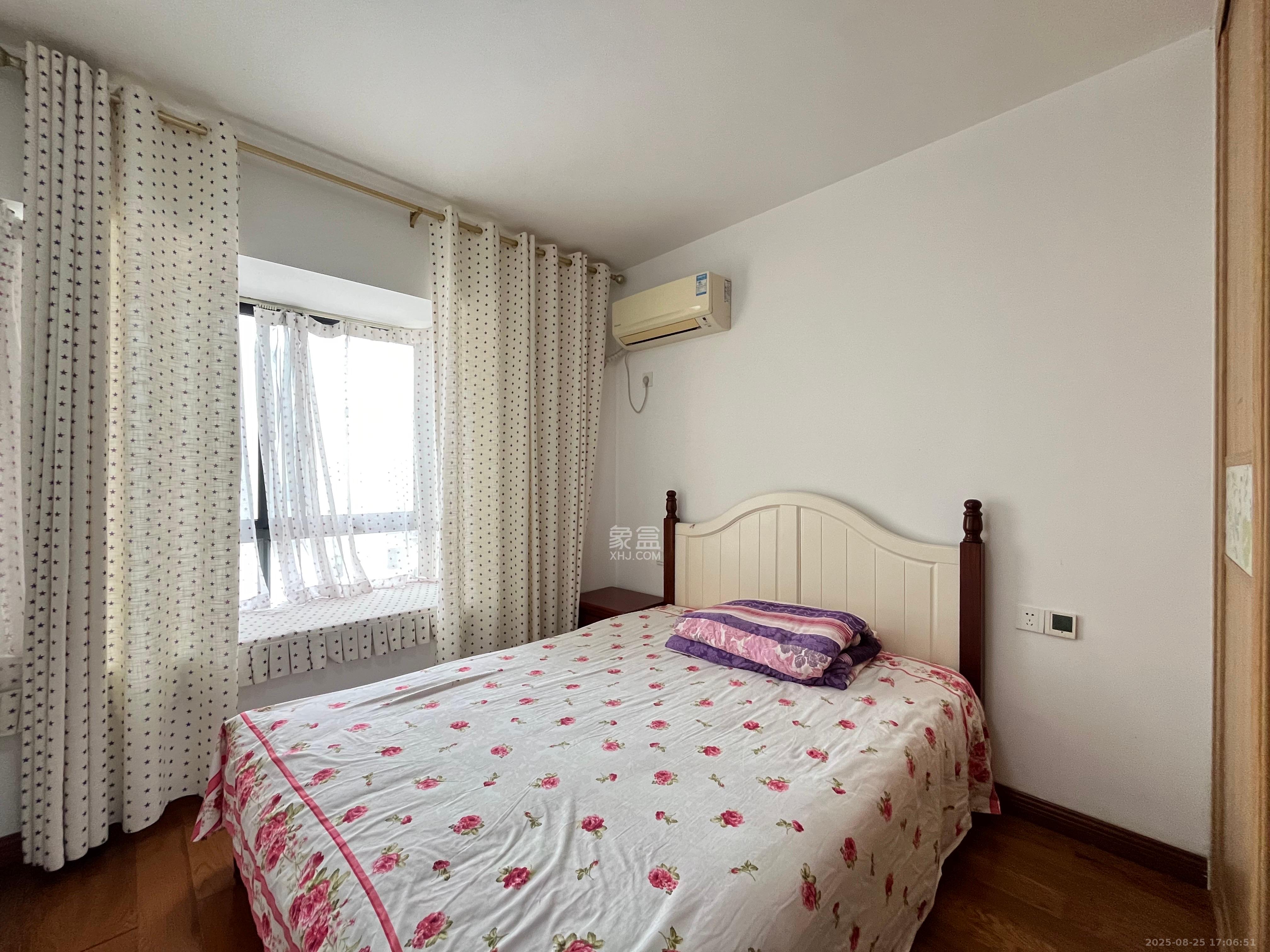 西子湖畔沃府 4室2厅2卫 3800.0元/月 西子湖畔沃府 4室2厅2卫 3800.0元/月室内图