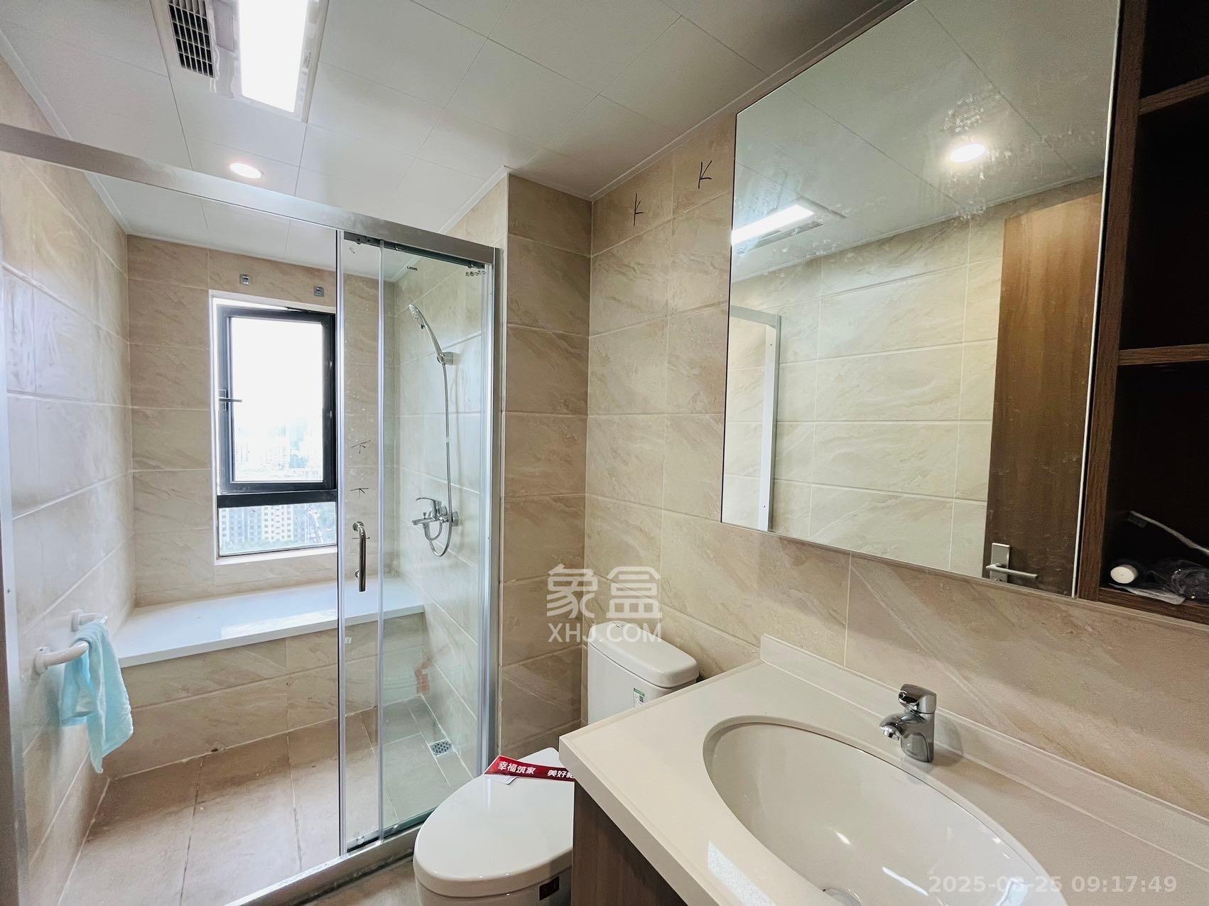 保利中环广场(保利中悦苑)  4室2厅2卫    4500.0元/月 保利中环广场(保利中悦苑)  4室2厅2卫    4500.0元/月室内图