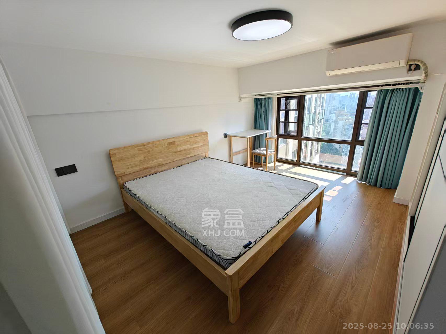 弘阳时光里  2室1厅1卫    1900.0元/月室内图