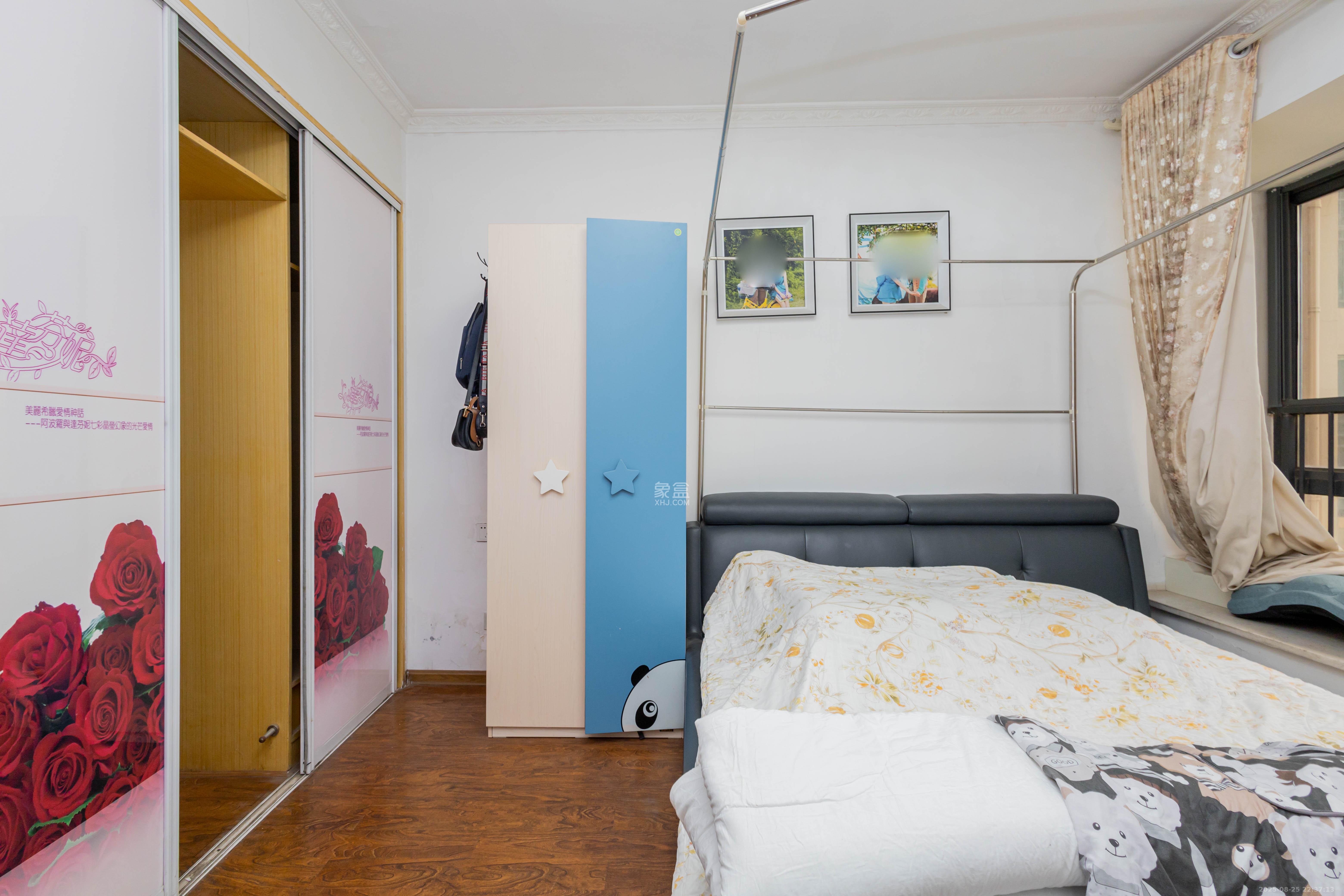 东岸城邦  3室2厅2卫    95.0万 东岸城邦  3室2厅2卫    95.0万卧室