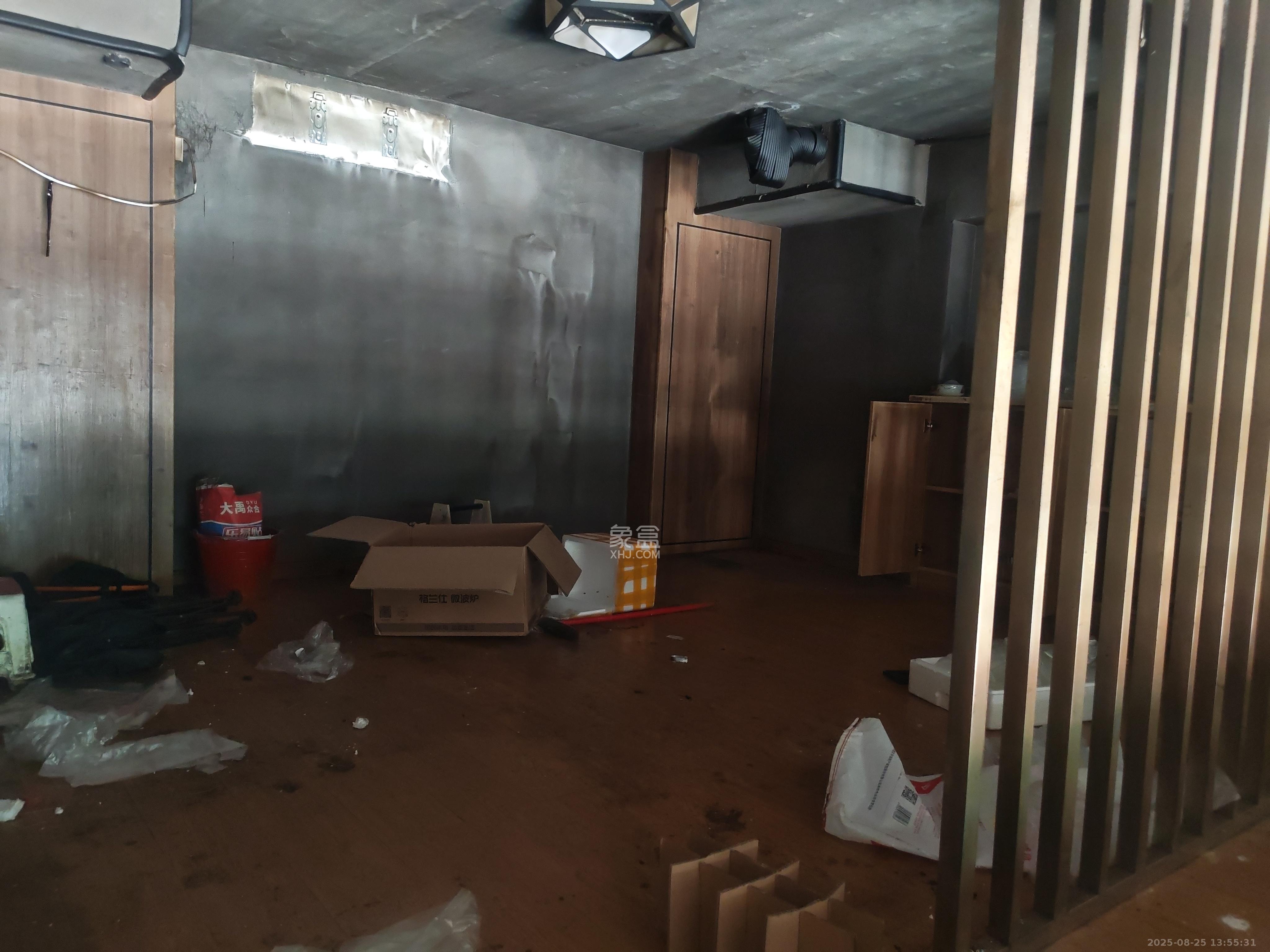 金麓西岸和苑   46.0㎡      11000.0元/月