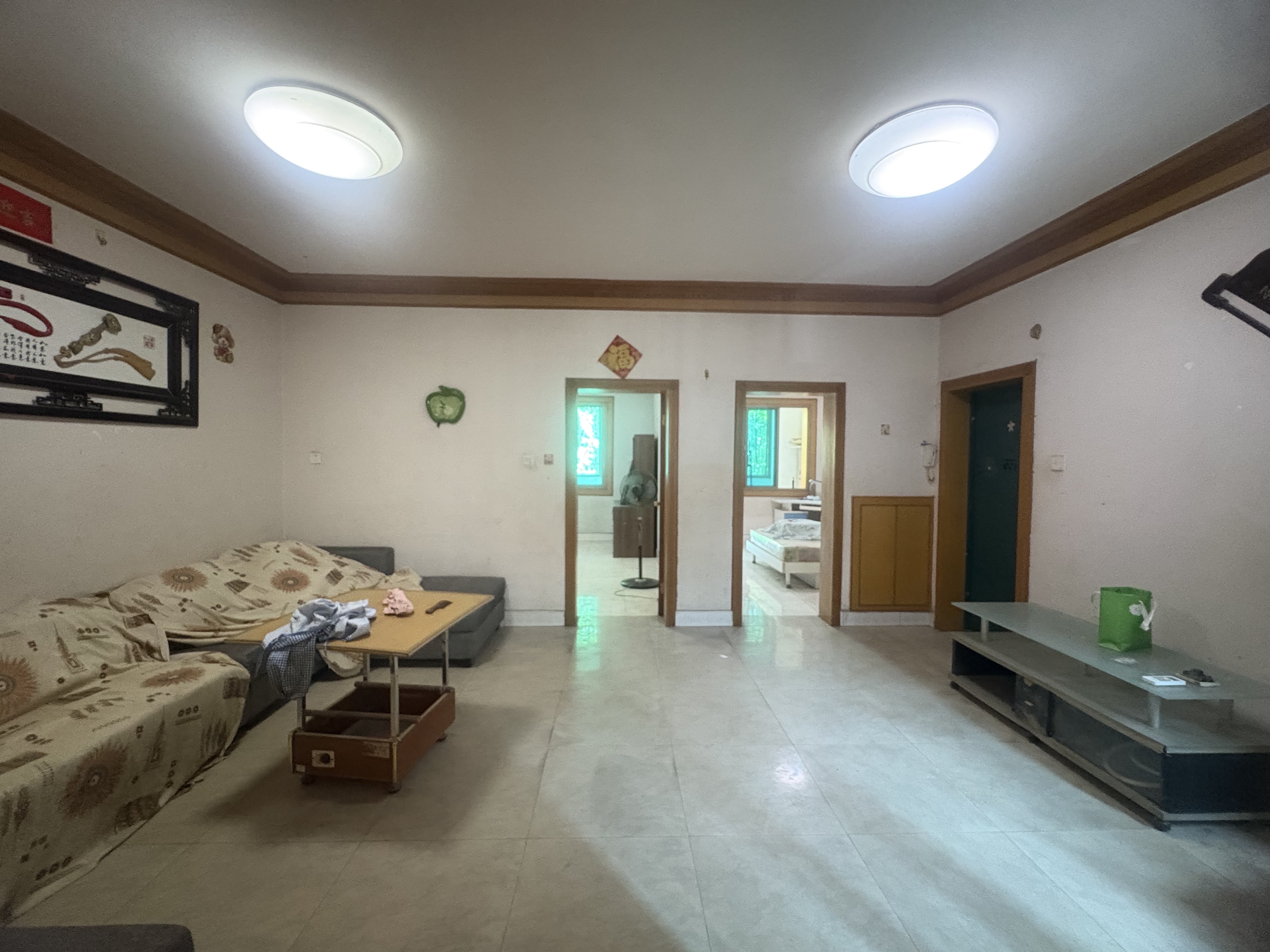 环卫处家属楼 2室2厅1卫 43.8万 环卫处家属楼 2室2厅1卫 43.8万客厅