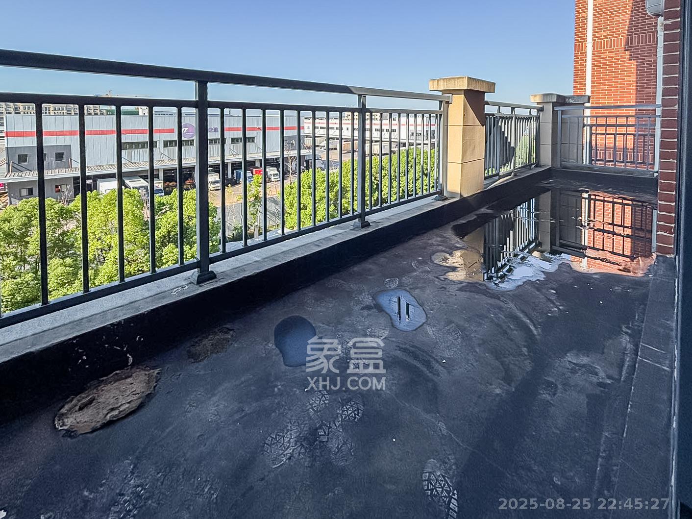 沃家苑 6室2厅4卫 135.0万 沃家苑 6室2厅4卫 135.0万卧室