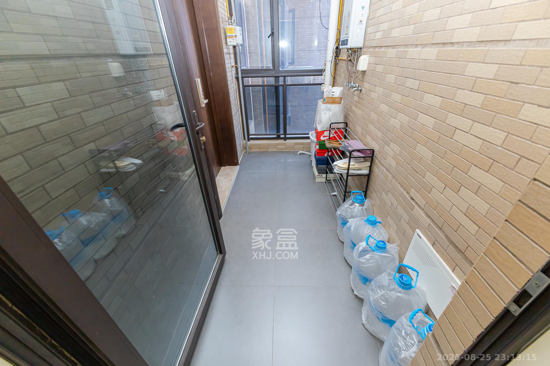 时代倾城一期 3室2厅1卫 78.8万 时代倾城一期 3室2厅1卫 78.8万阳台