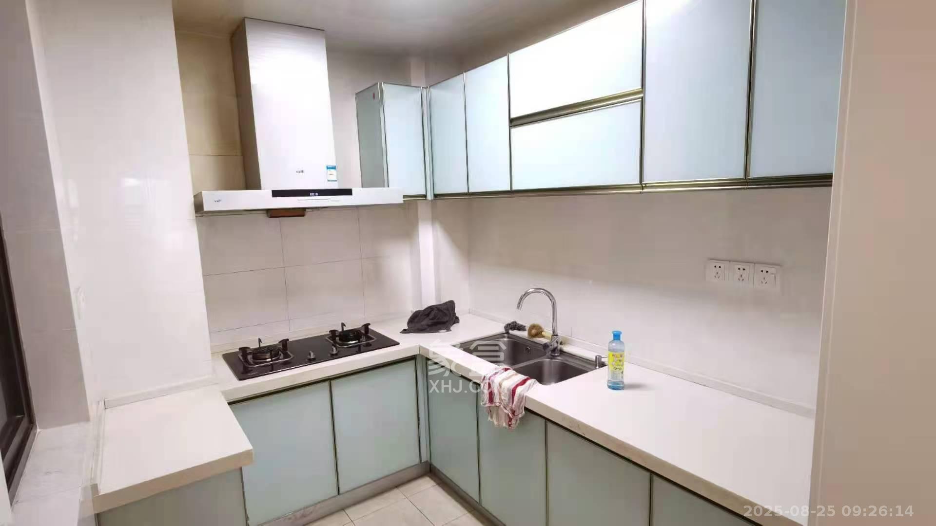 地质家园一、二期（地泰人民公馆）  3室1厅1卫    4000.0元/月室内图