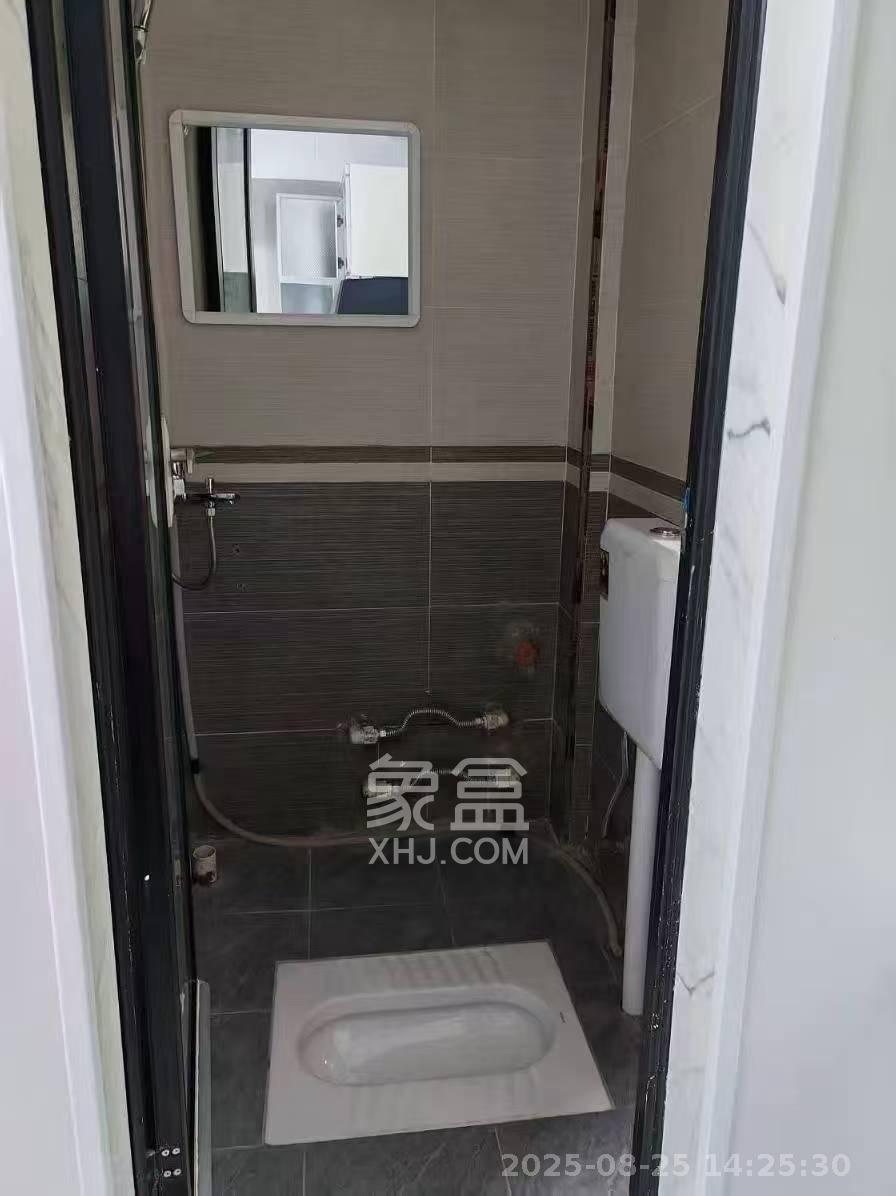 五一新村安置小区(永定社区、永兴社区、永祥社区) 1室1厅1卫 950.0元/月 五一新村安置小区(永定社区、永兴社区、永祥社区) 1室1厅1卫 950.0元/月室内图