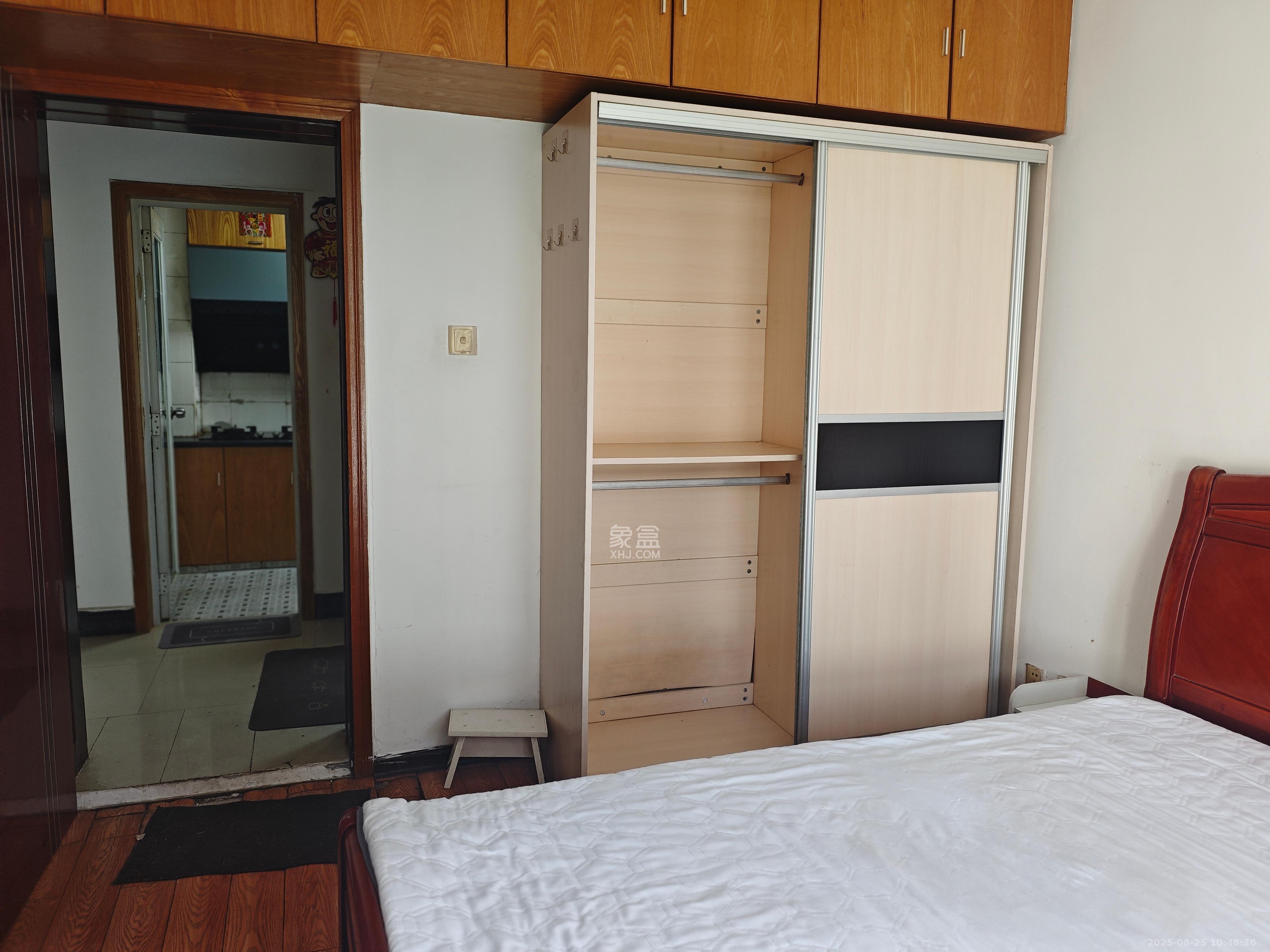 好家园  2室1厅1卫   1500.00元/月室内图