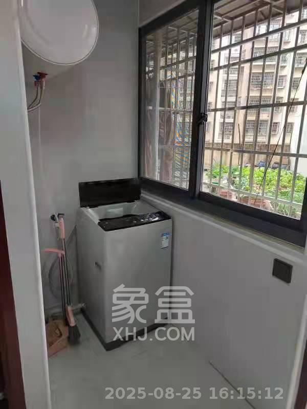 麓枫和苑  1室1厅1卫    1100.0元/月 麓枫和苑  1室1厅1卫    1100.0元/月室内图