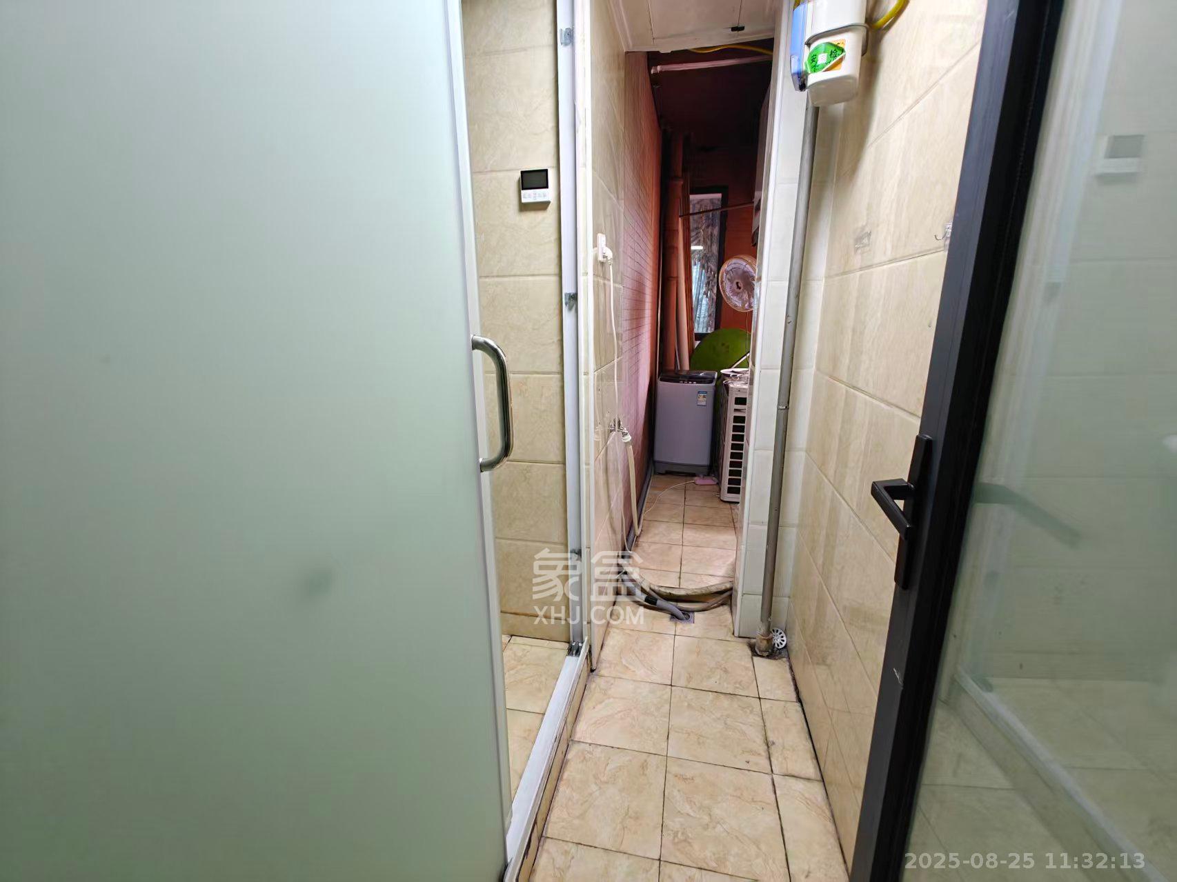 中建芙蓉工社 2室1厅1卫 1450.0元/月 中建芙蓉工社 2室1厅1卫 1450.0元/月室内图