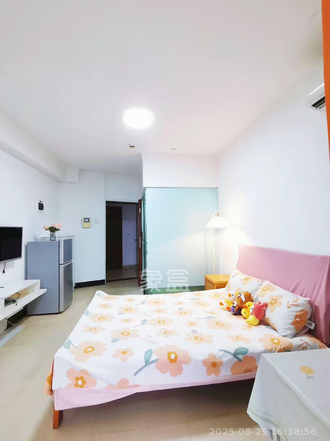 兰卡威国际  1室1厅1卫    1400.0元/月室内图