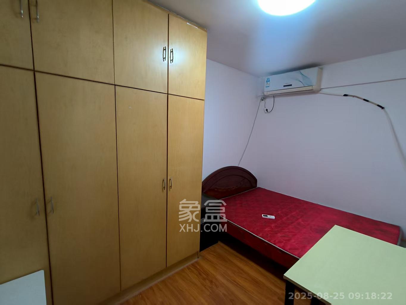 宏景名厦  3室1厅2卫    2100.0元/月 宏景名厦  3室1厅2卫    2100.0元/月室内图