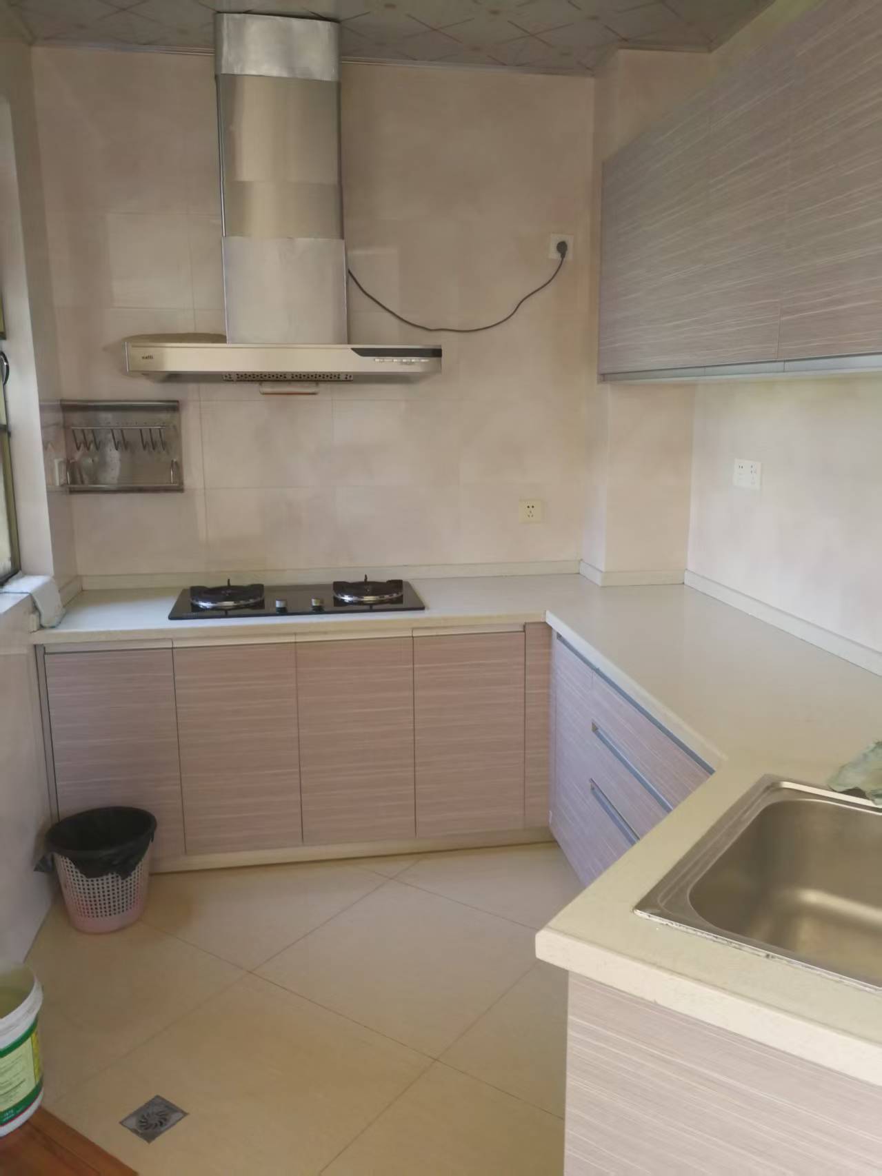 城市海岸二期  2室2厅1卫    2450.0元/月 城市海岸二期  2室2厅1卫    2450.0元/月室内图